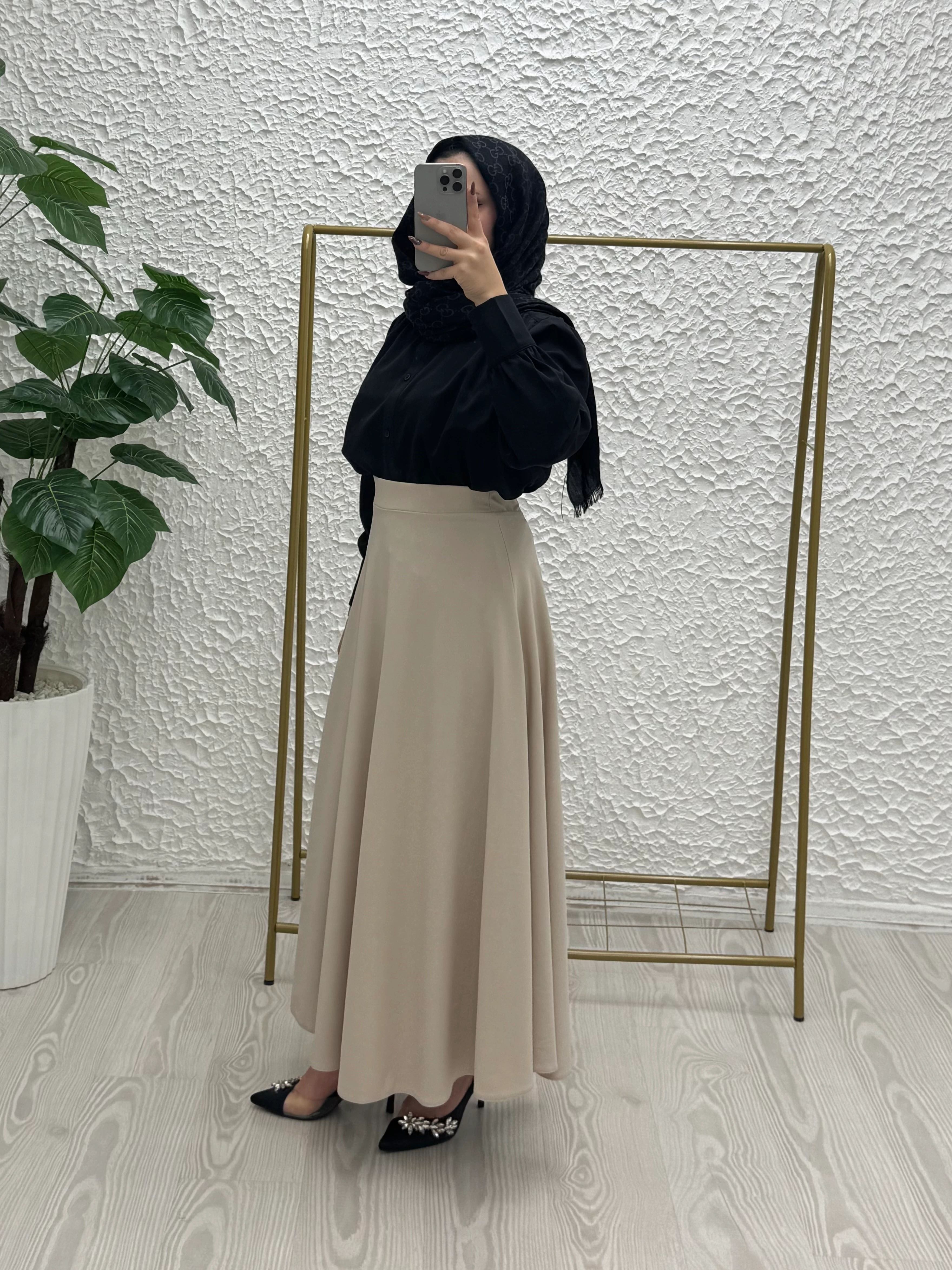 Scuba Krep Etek - krem