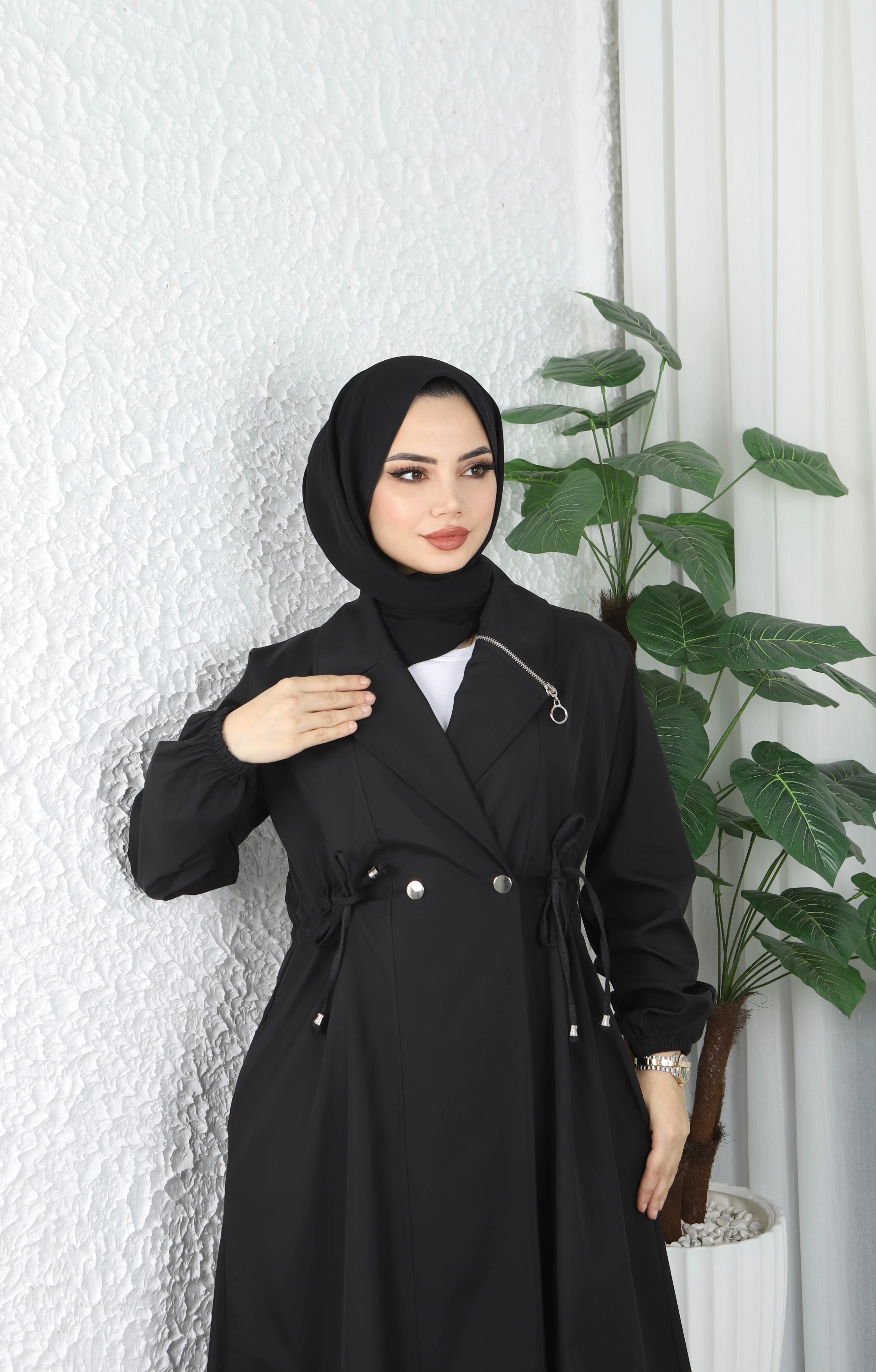 Belden Ayarlamalı Fermuar Detaylı Kapitone Mont 