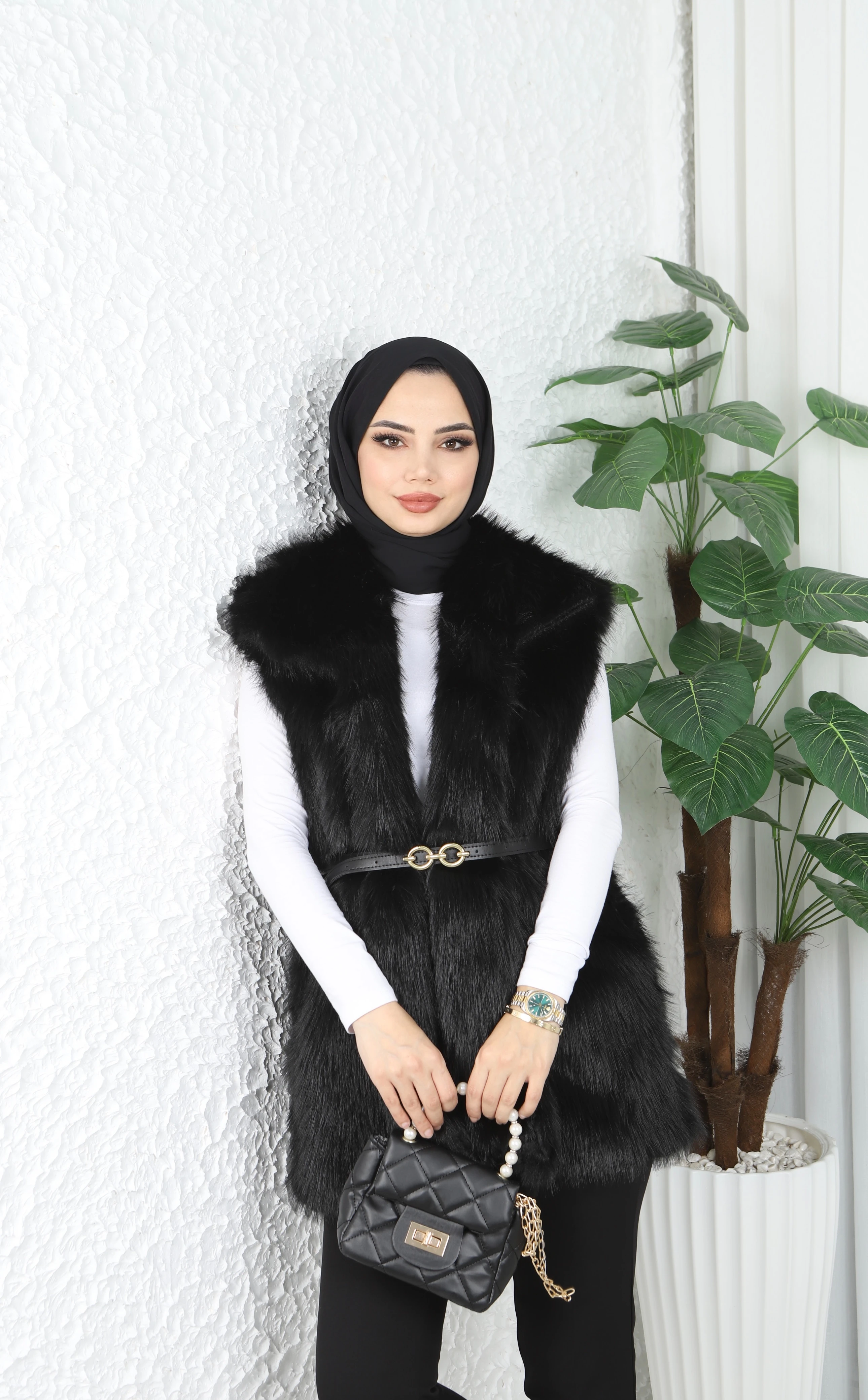 Kemer Detaylı Kürklü Yelek 