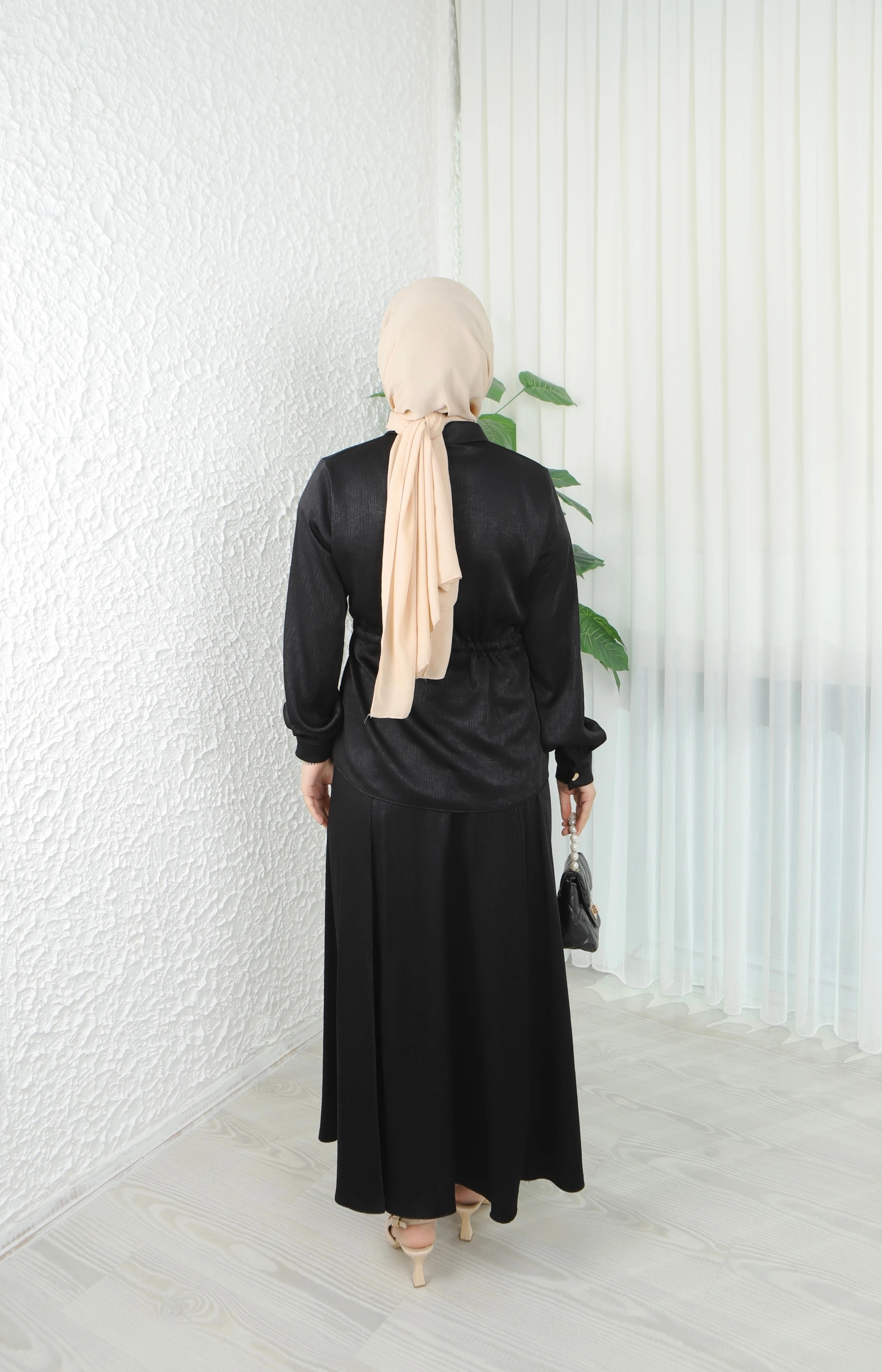 Beli Bağlamalı Etekli Krinkıl Astarlı Takım 