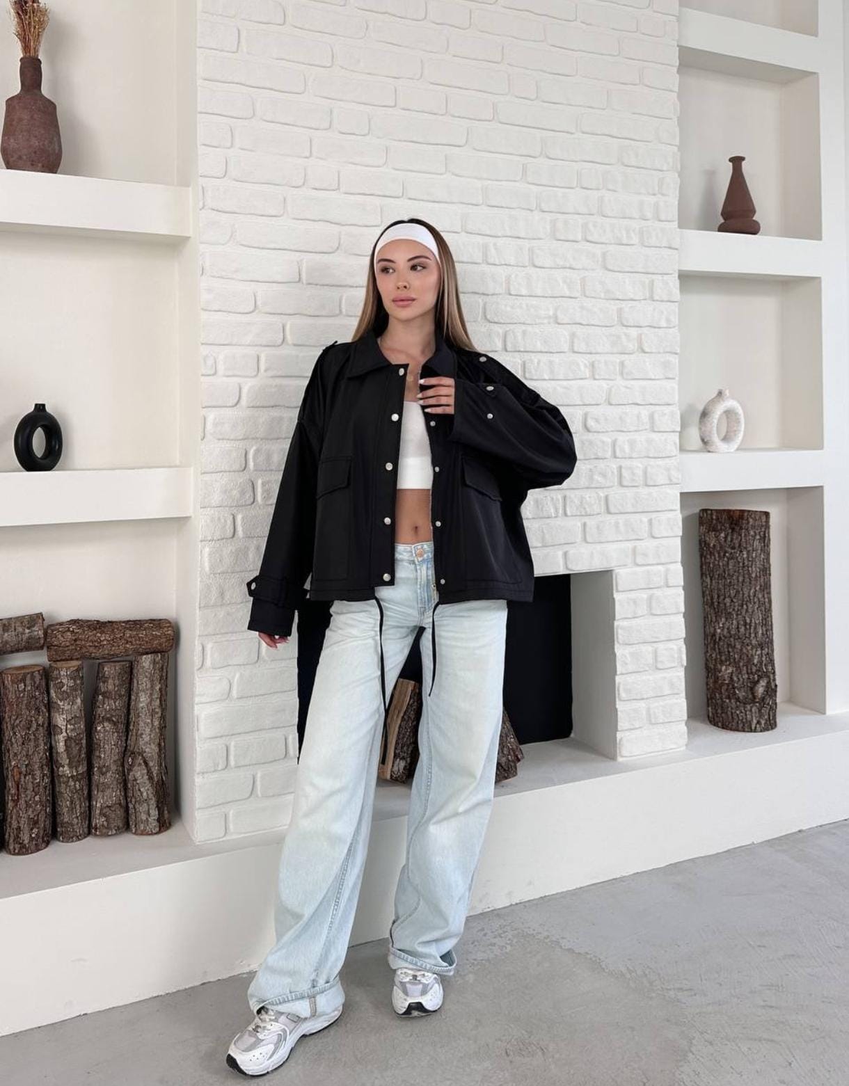 Siyah Renk Çıtçıt Detaylı Boomber Ceket