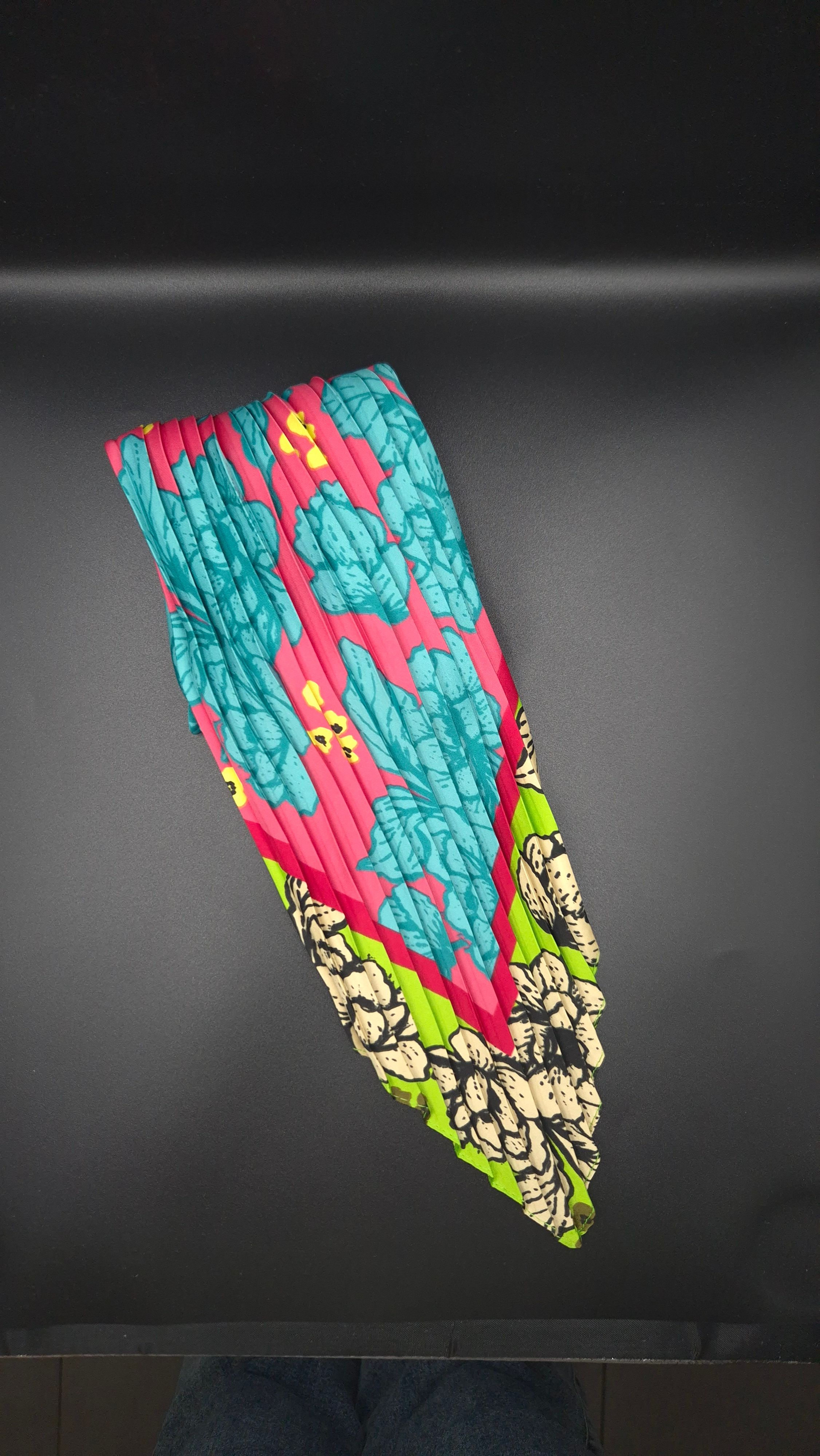 Neon Bahar Pilise Fular