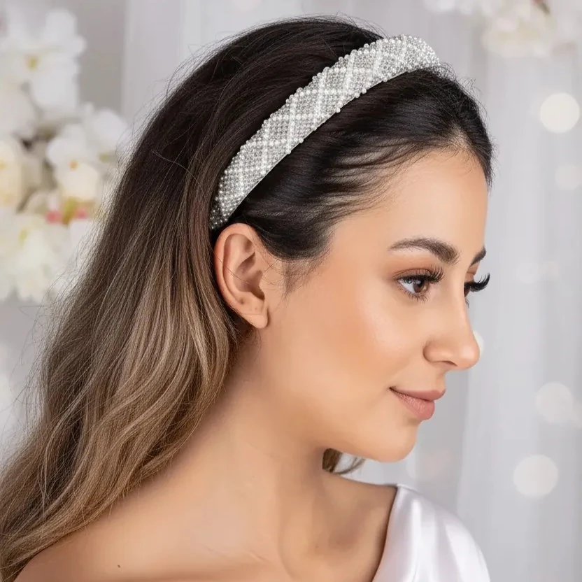 Almina İnci ve Taş Detaylı Taç