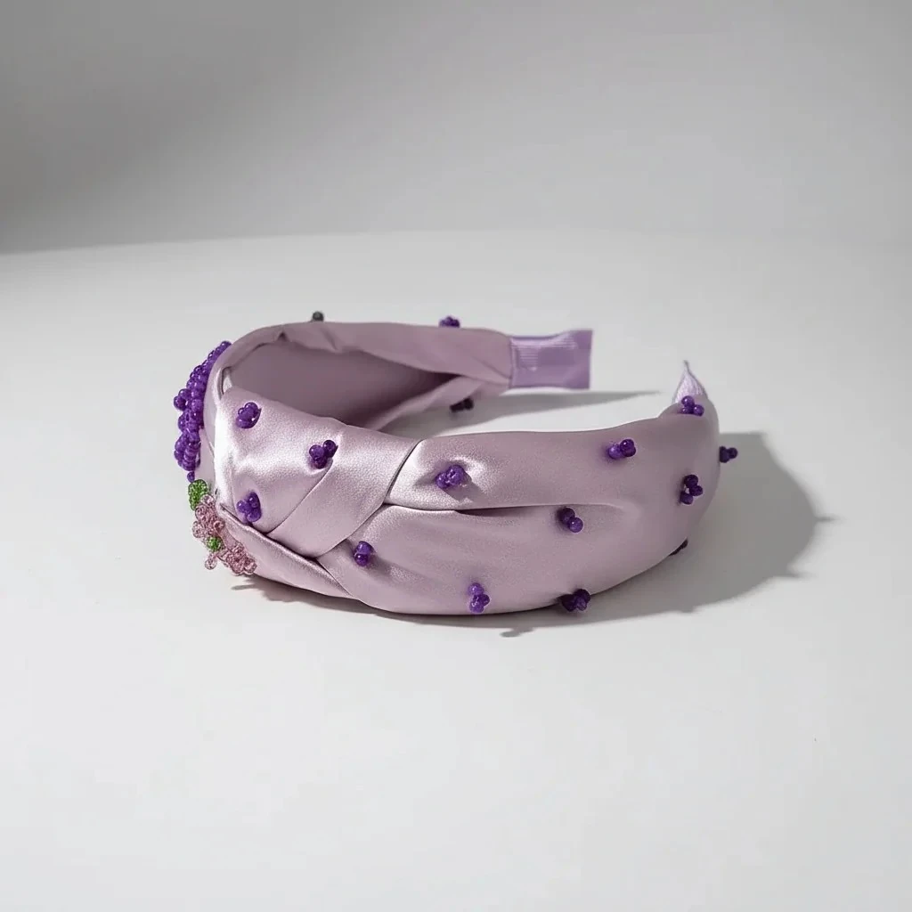 Amaranta - El İşleme Özel Tasarım Saten Düğüm Taç