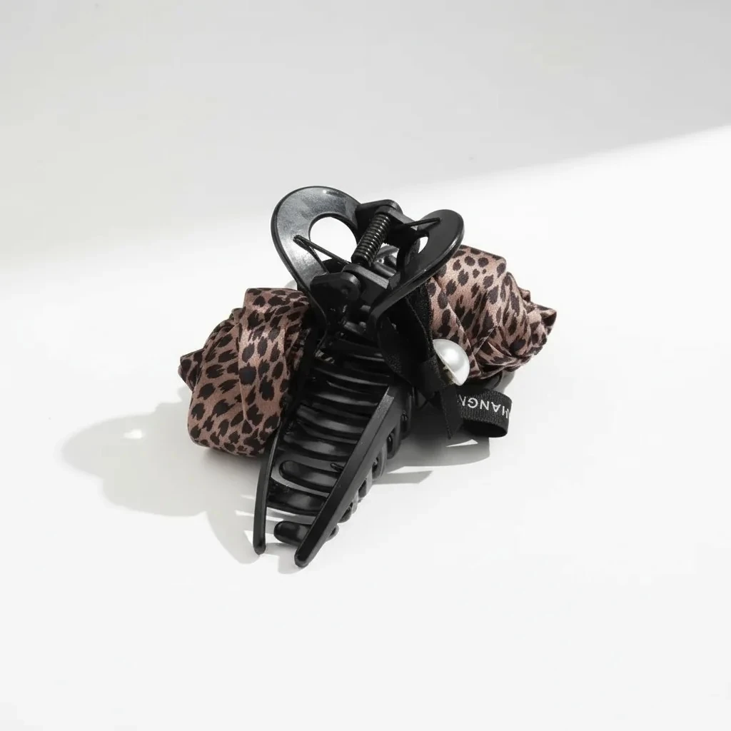 Leopar Desen Güllü Mandal Toka