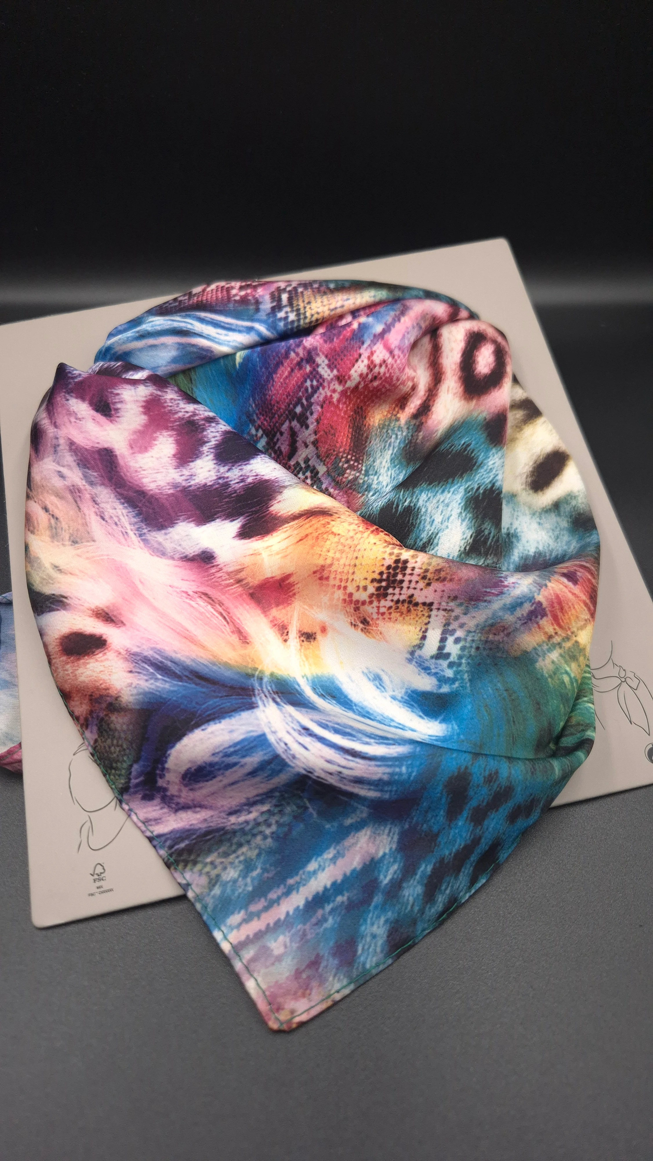 Leopar Rüyası Kare Fular