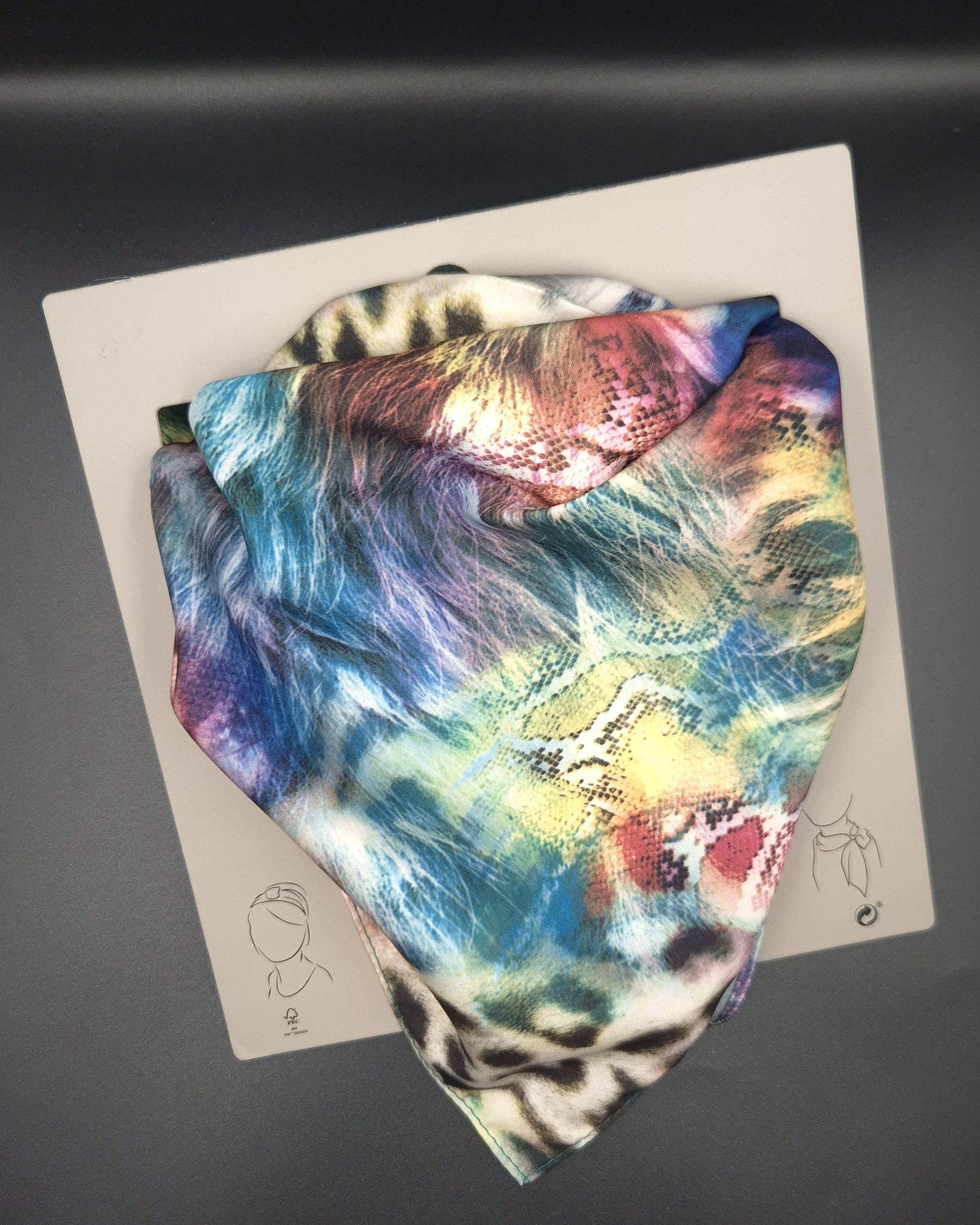 Leopar Rüyası Kare Fular