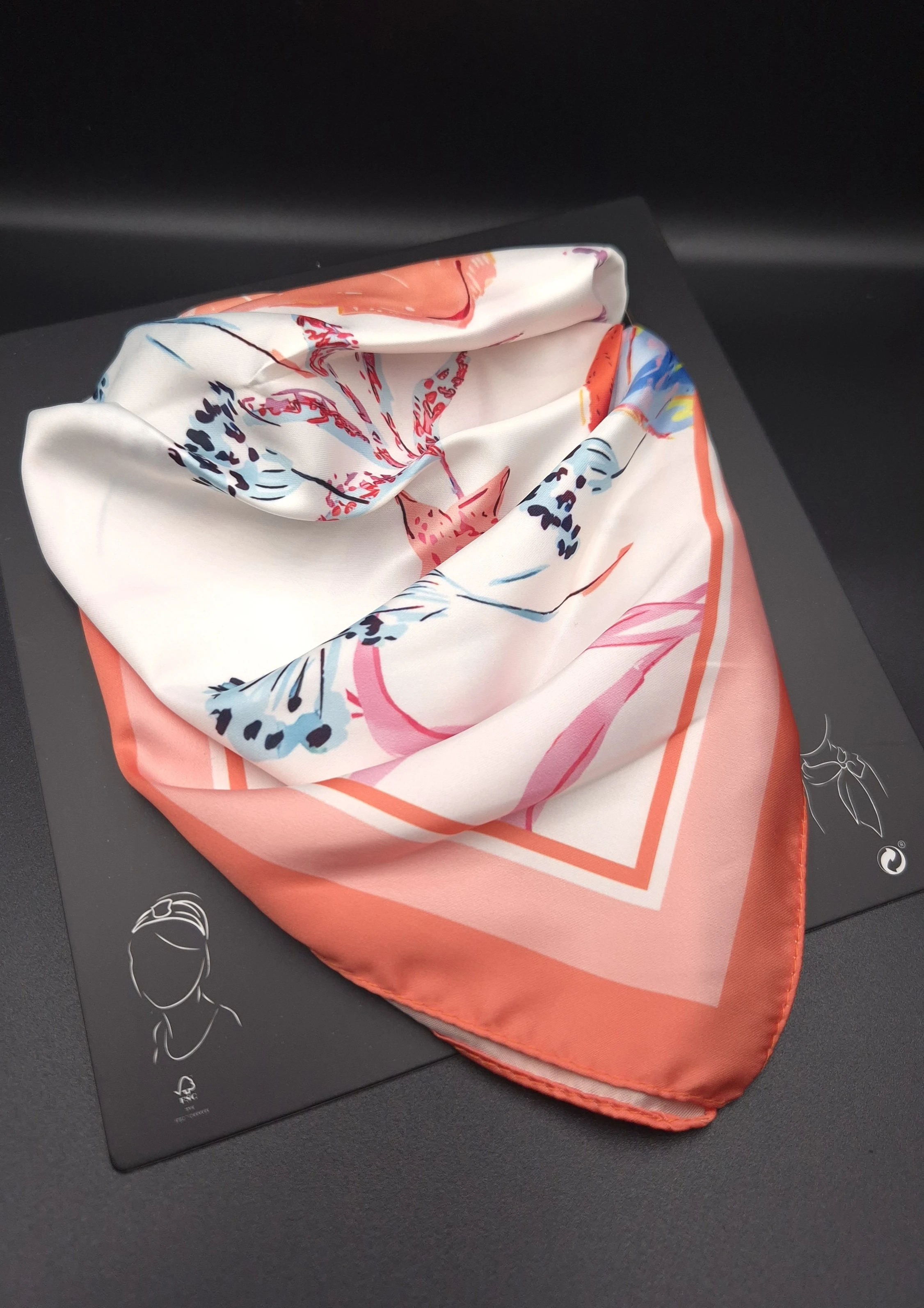 Çiçek Fısıltısı Kare Fular