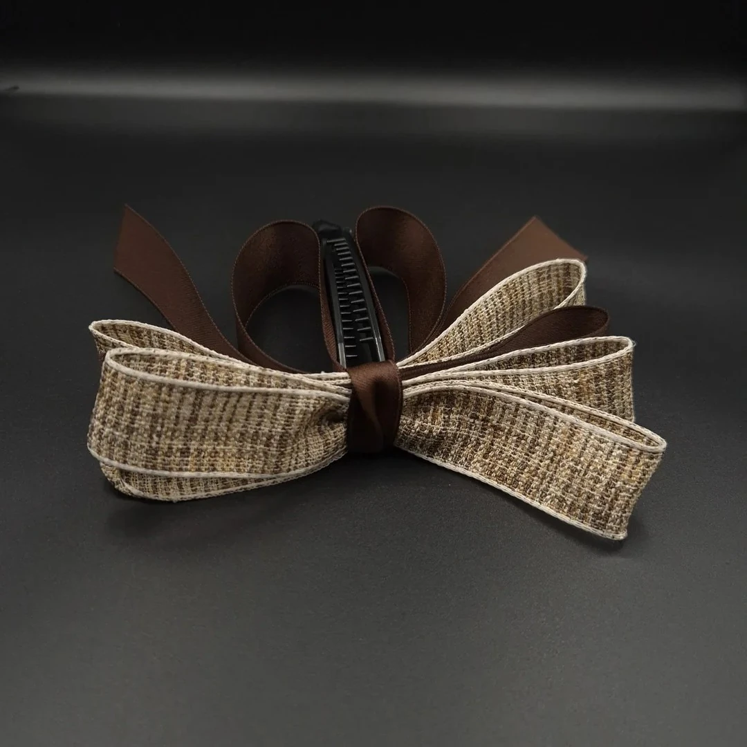 Zarif Duruş Muz Toka