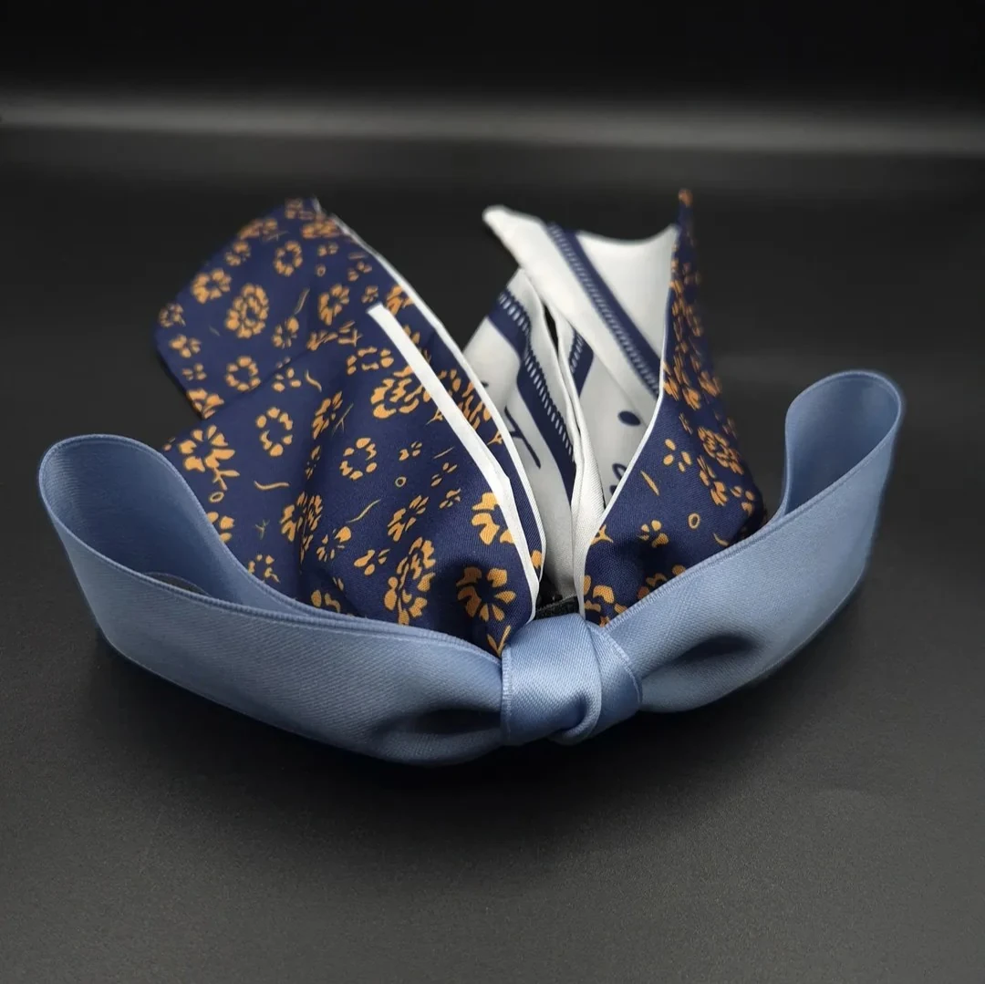 Gökteki Çiçekler Muz Toka 