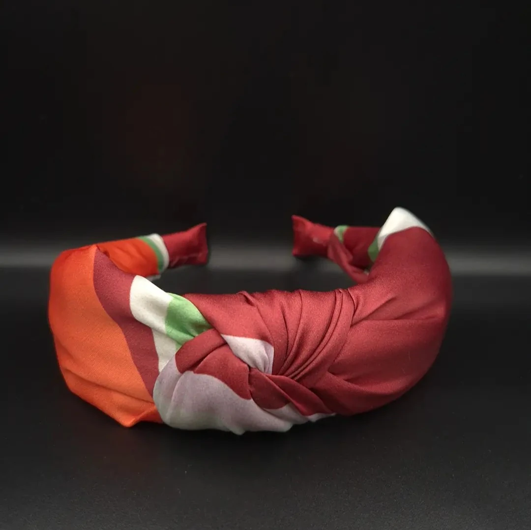 Verdi Düğümlü Kumaş Taç