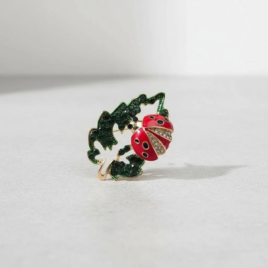 Yeşil Tılsım Broş