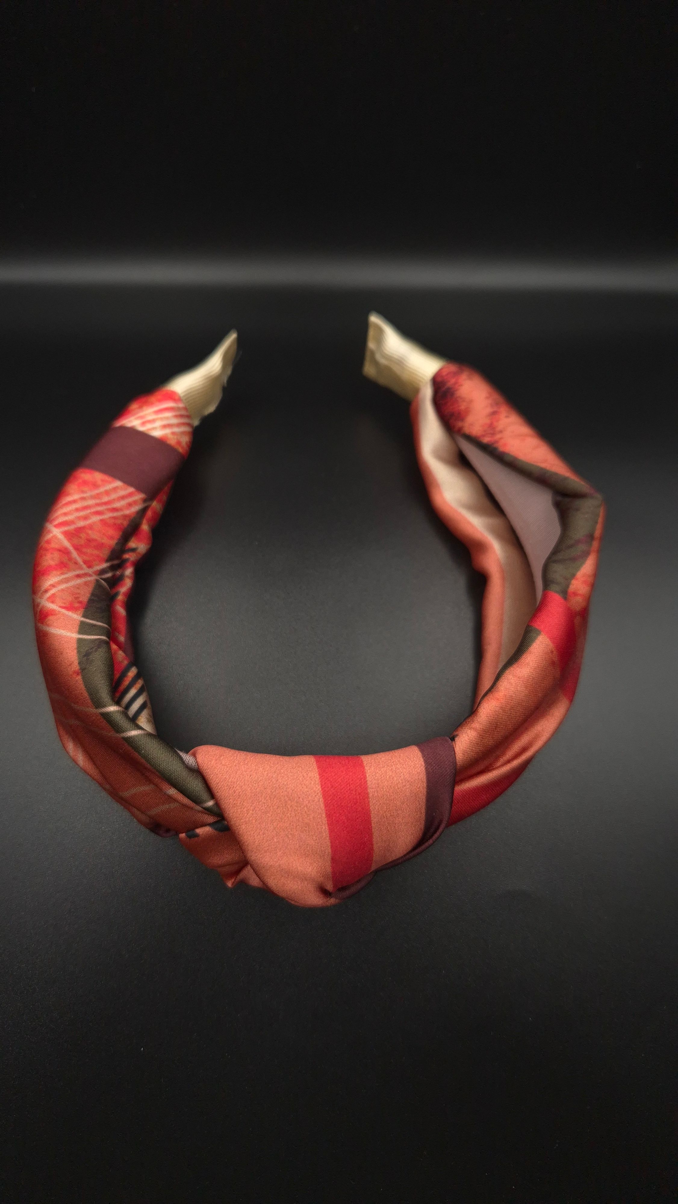 Embera Düğümlü Kumaş Taç