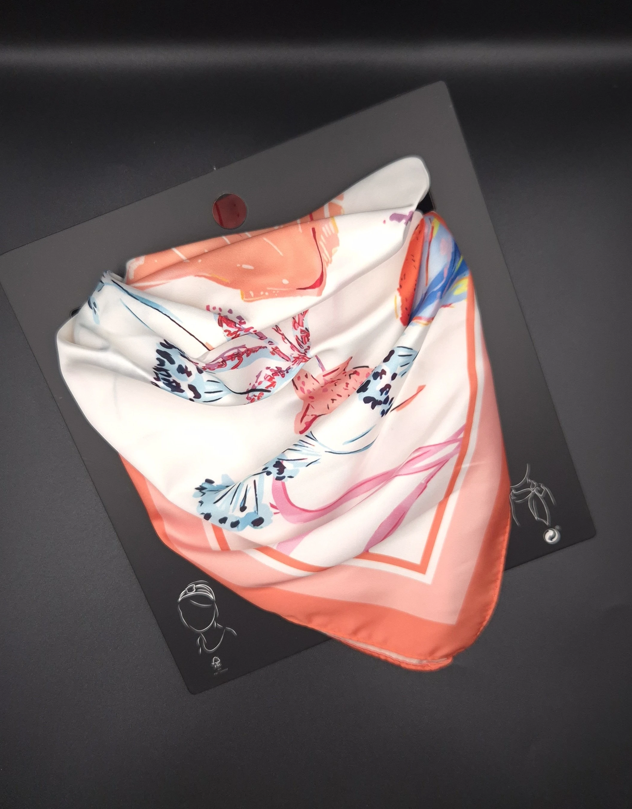 Çiçek Fısıltısı Kare Fular