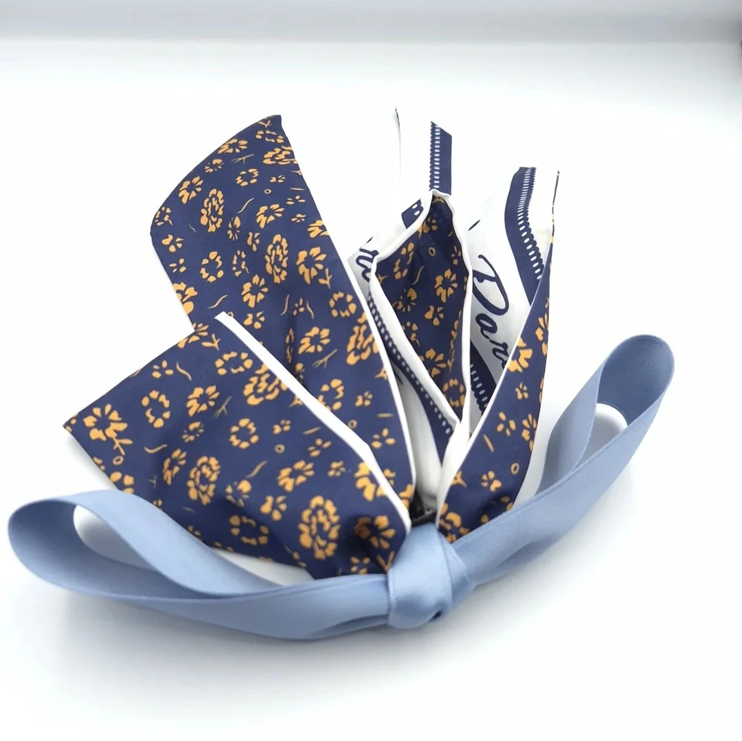 Gökteki Çiçekler Muz Toka 