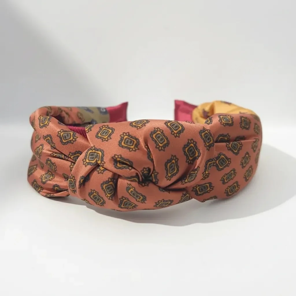 Terraire Düğümlü Kumaş Taç