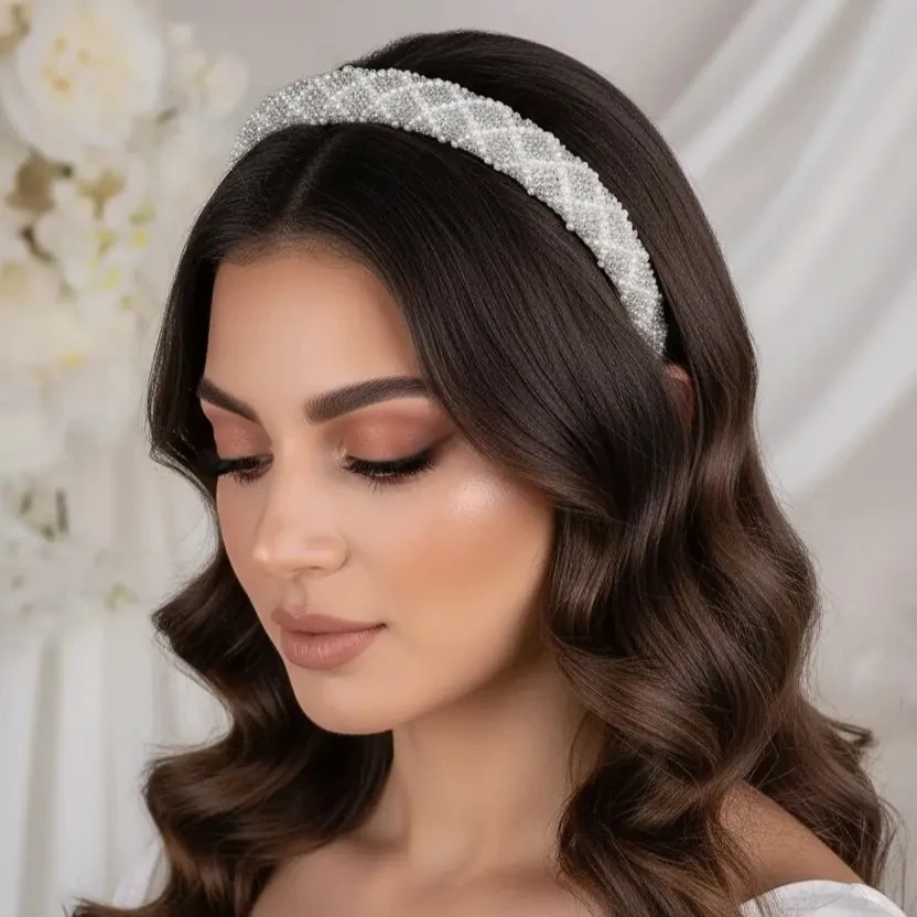 Almina İnci ve Taş Detaylı Taç