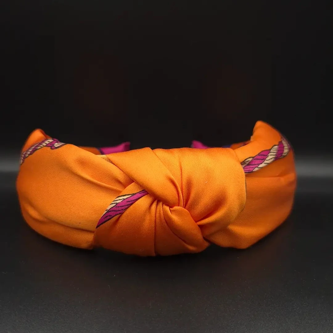 Solea Düğümlü Kumaş Taç