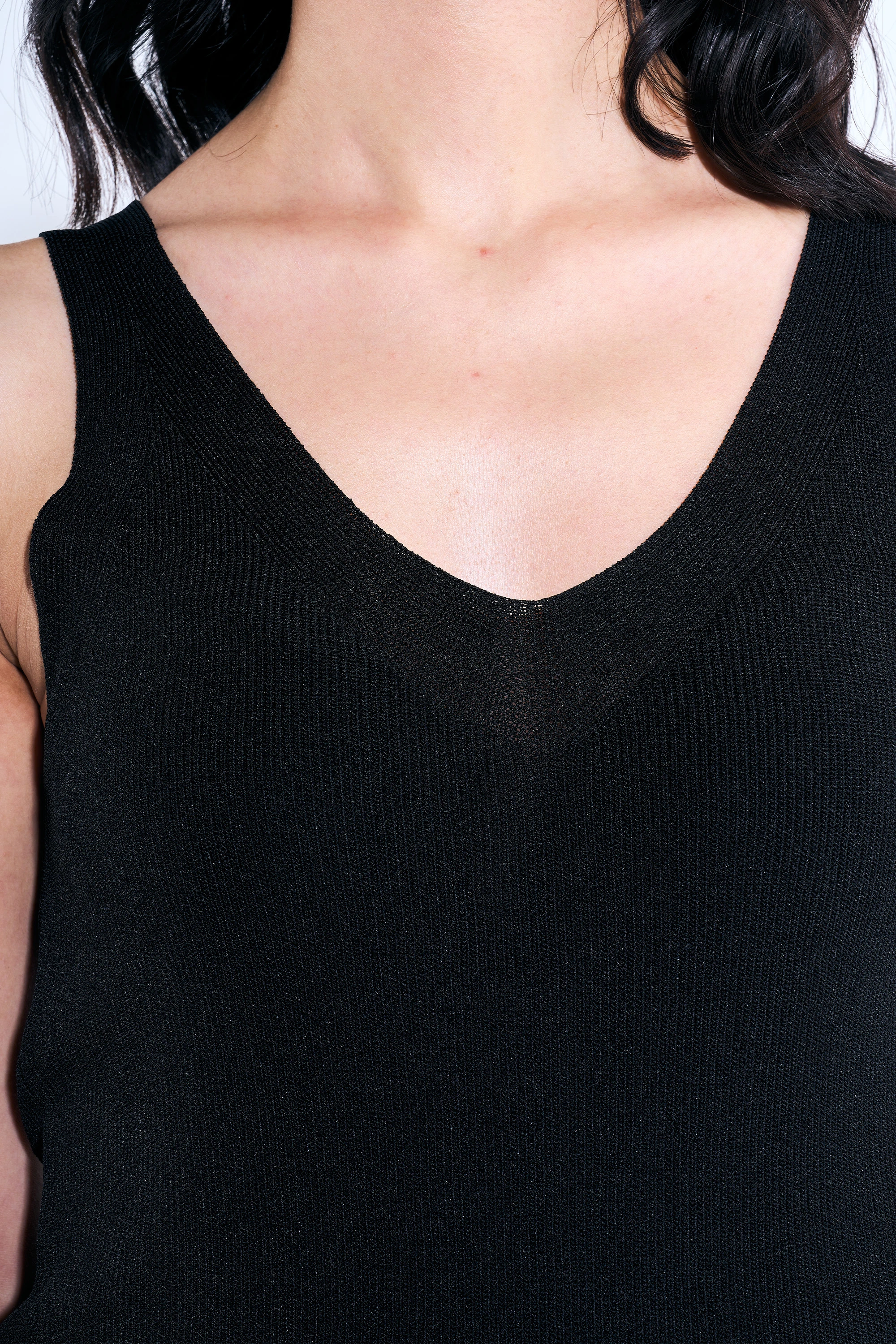 Önü Arkası V Yaka Triko