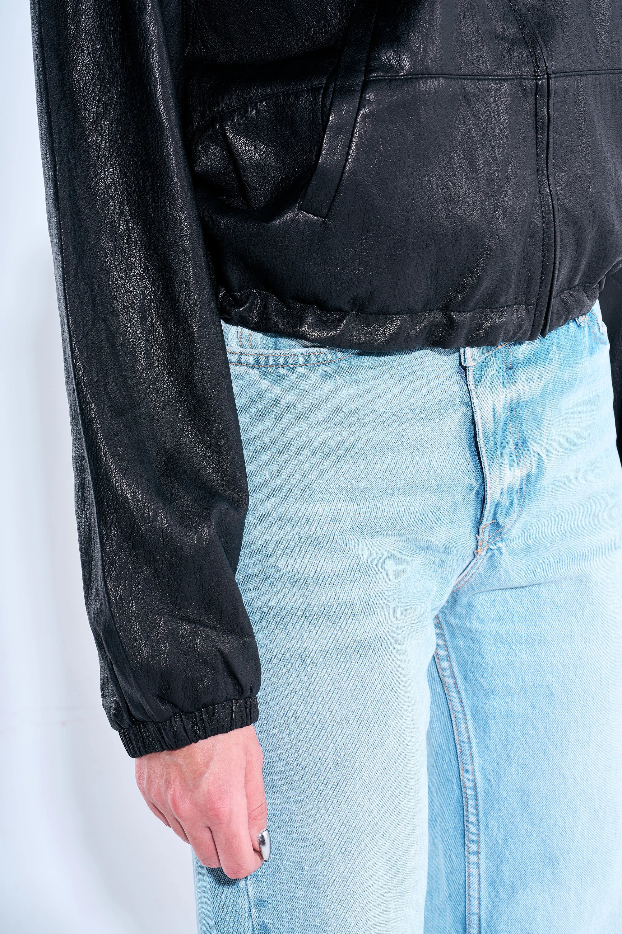 Beli Stoperli Yumuşak Dokulu Deri Ceket