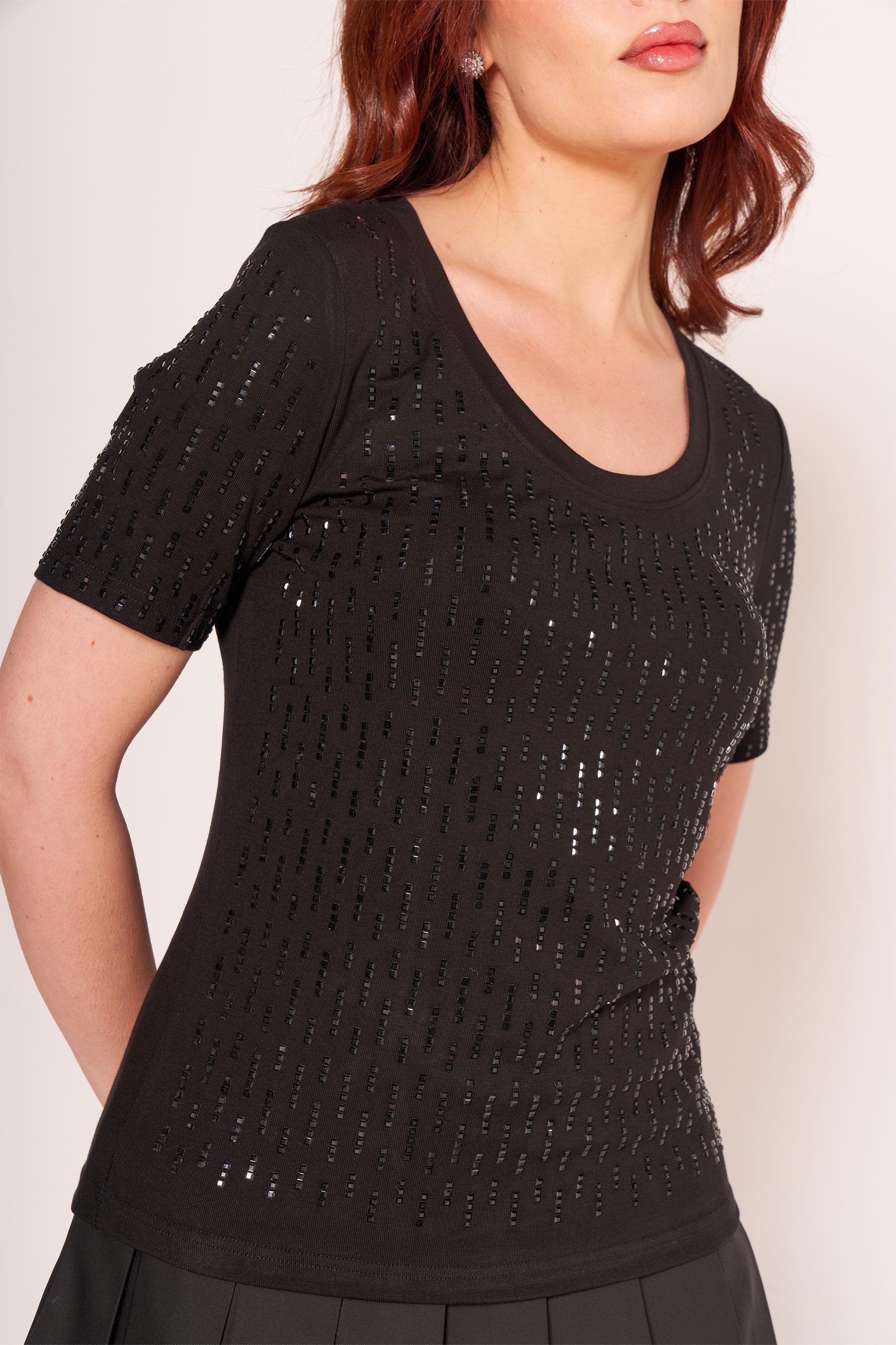 Bisiklet Yaka Taşlı Basic Tshirt