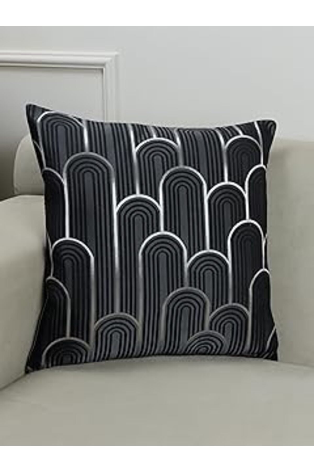 Doors Siyah Renkli Çizgi Desenli 45x45 Kare Kırlent Kılıfı