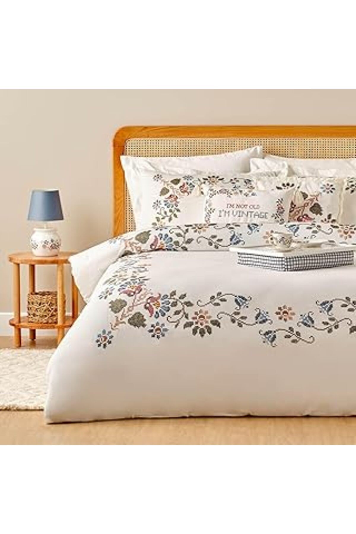 Bella Maison Vintage Çiçek Desenli%100 Pamuk Saten Nevresim Seti, Beyaz, Çift Kişilik (Nevresim: 20