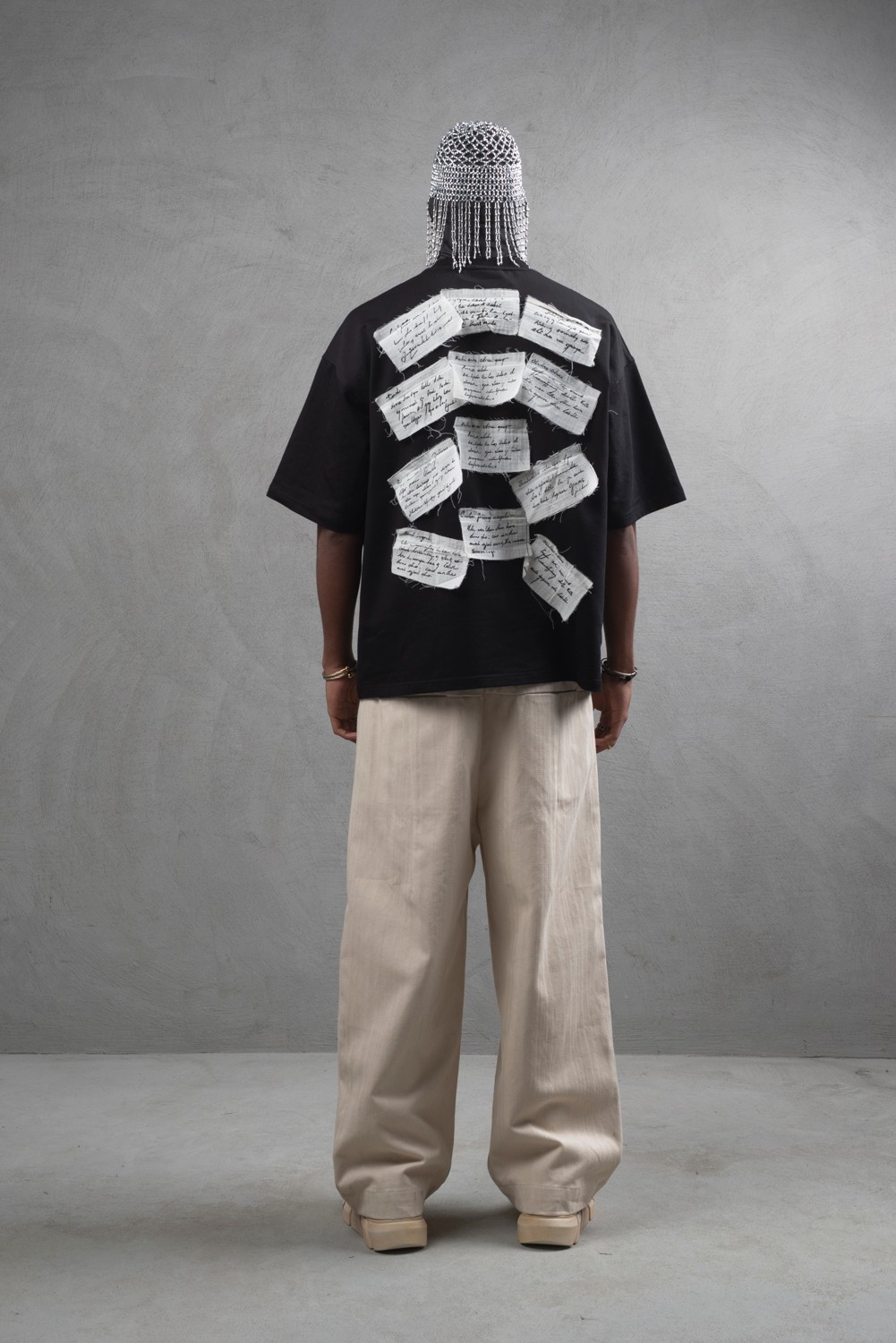 Maksim Oversize – Lazer Kesim Patch Detaylı Tişört | 10018 - Siyah