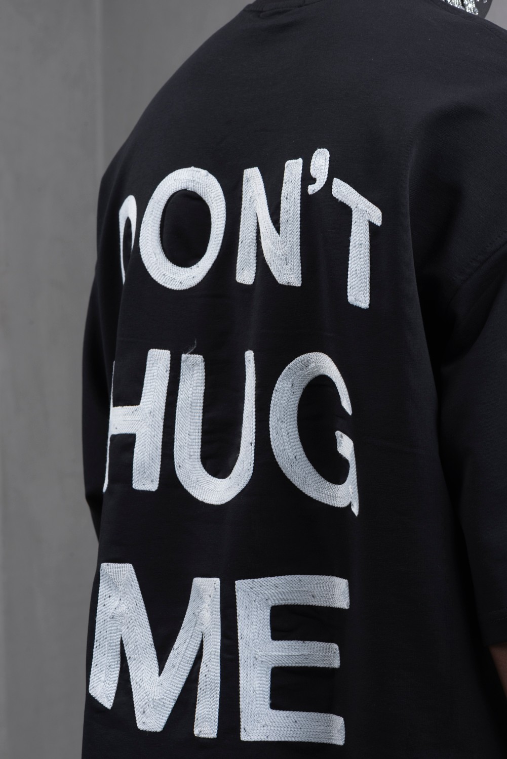Maksim Oversize Nakış ve Baskı – Don’t Hug | 10072