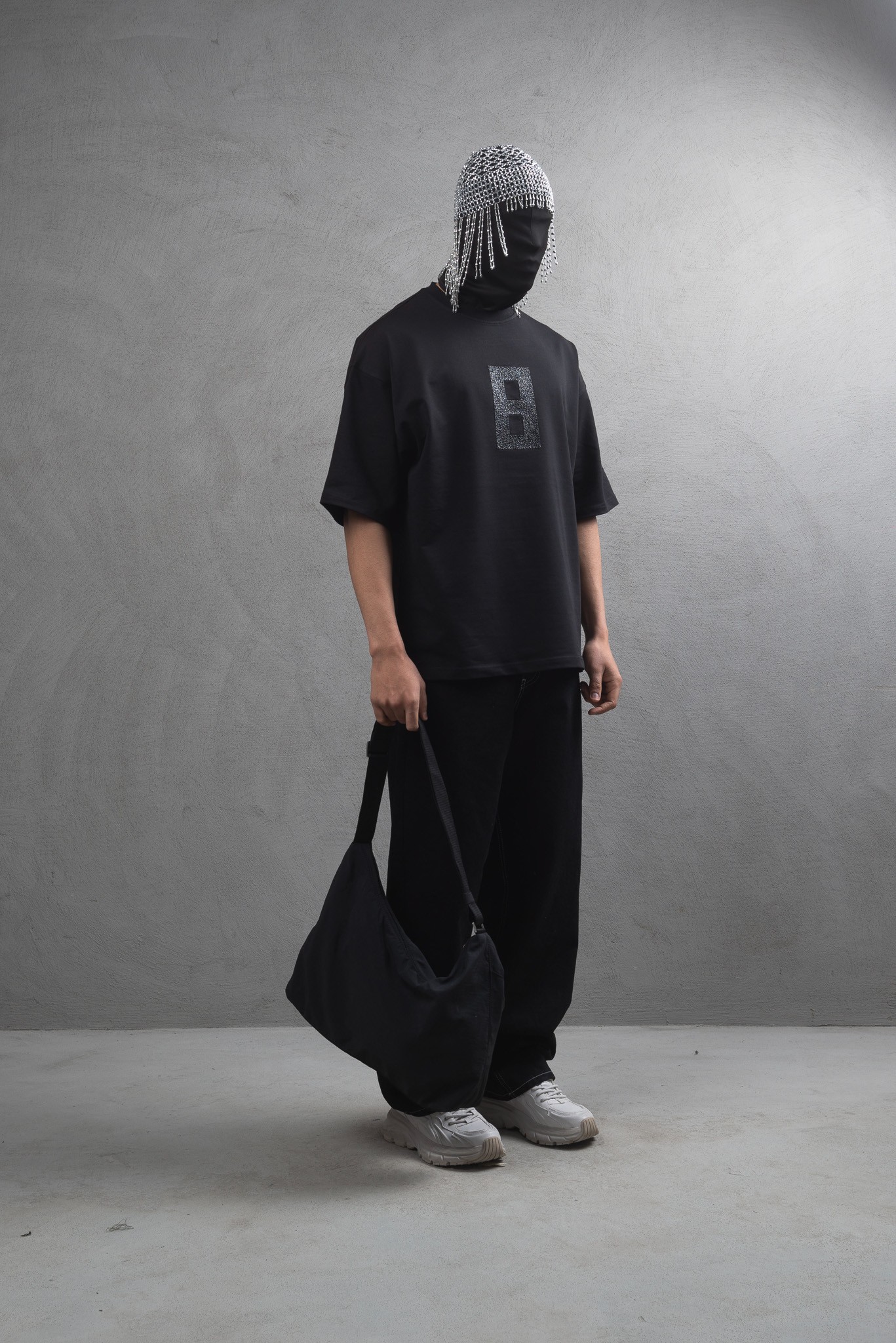 Maksim Havyar Baskılı Oversize Tişört – Minimal Kare | 10070
