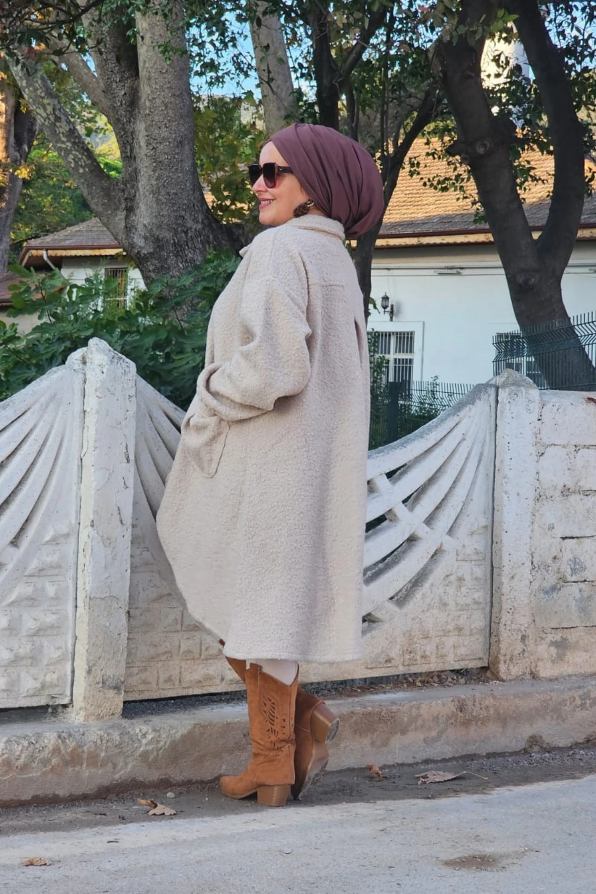 Yandan Cepli Oval Kesim Buklet Kaban