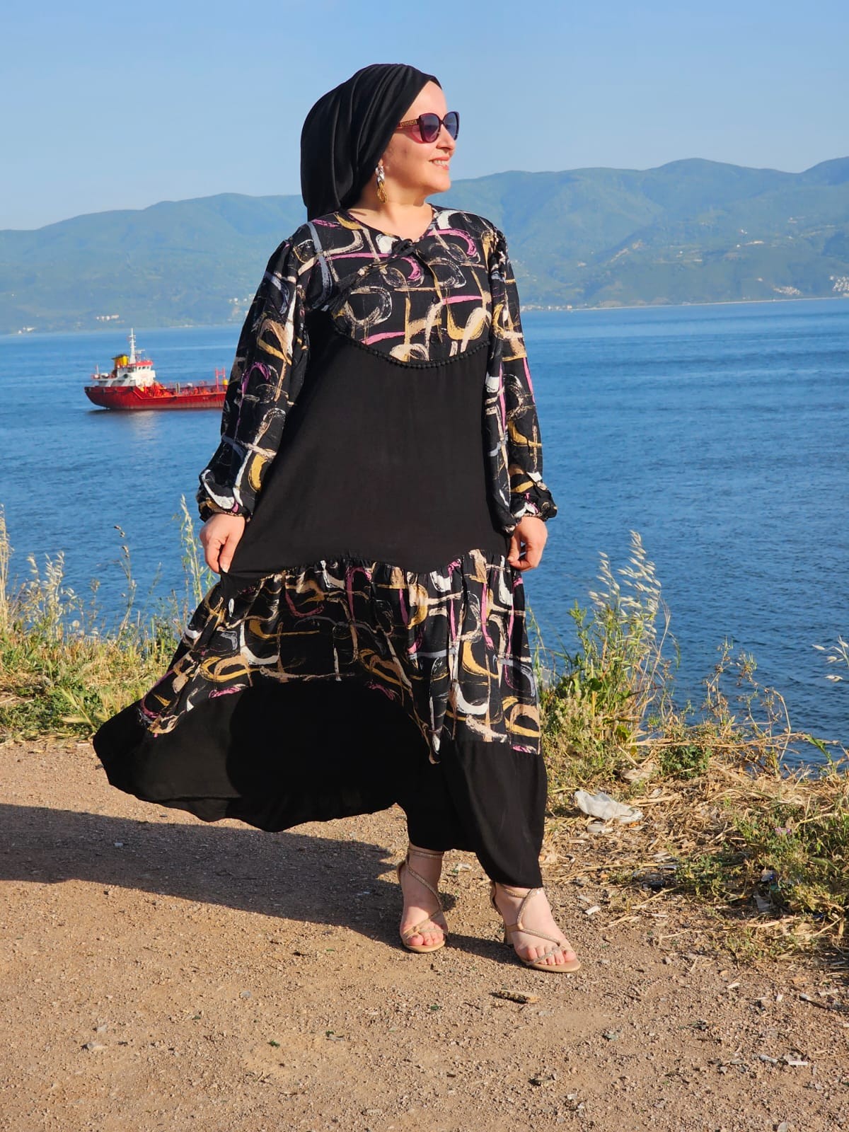 DESENLİ SALAŞ ELBİSE
