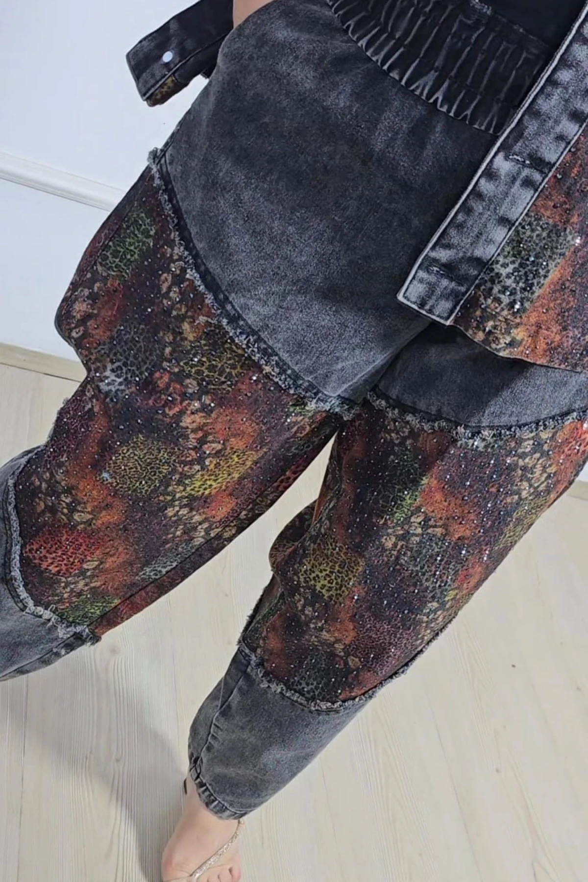 Taş Detaylı Desenli Takım 