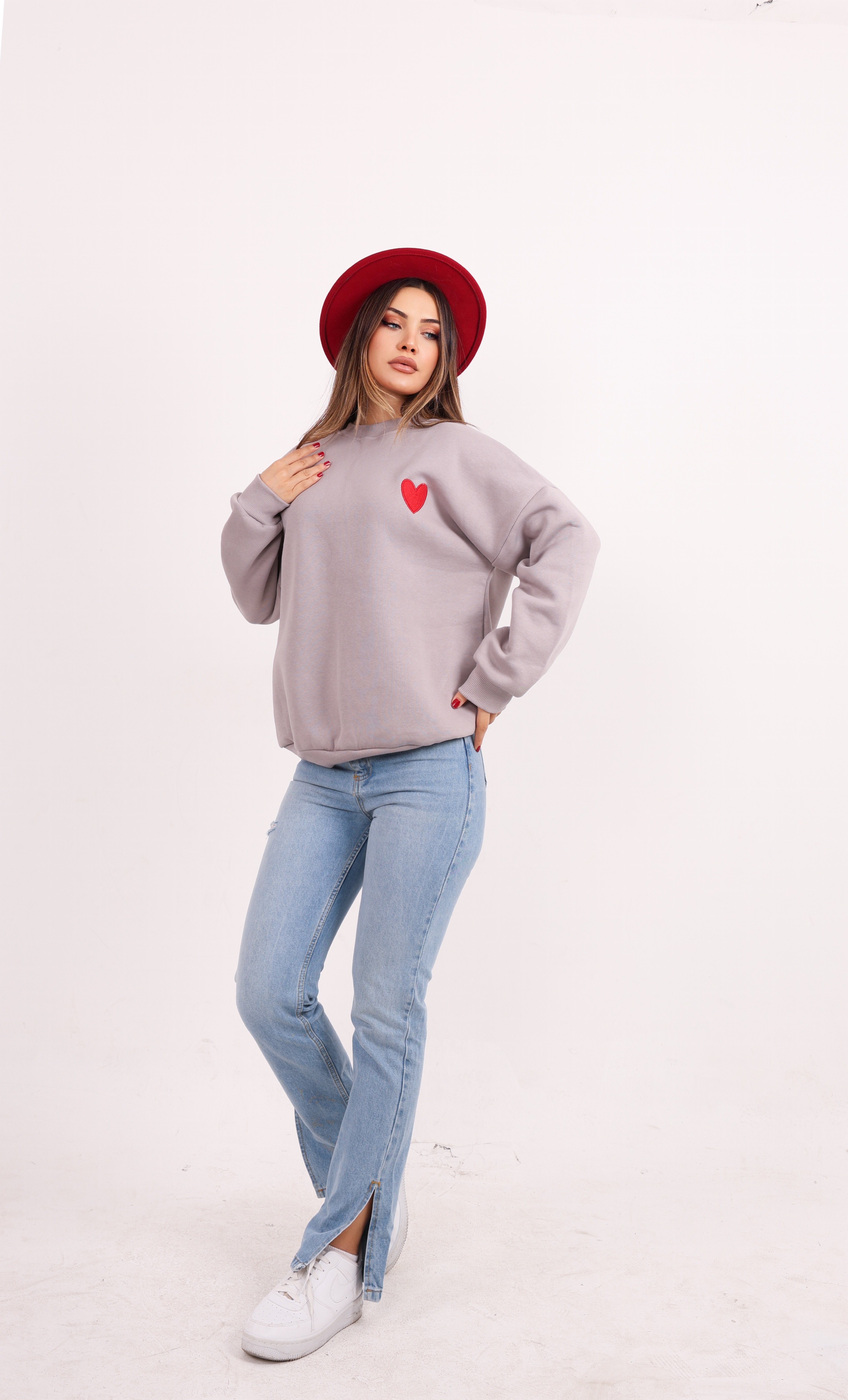 Kalp Detay Gri Sweatshirt