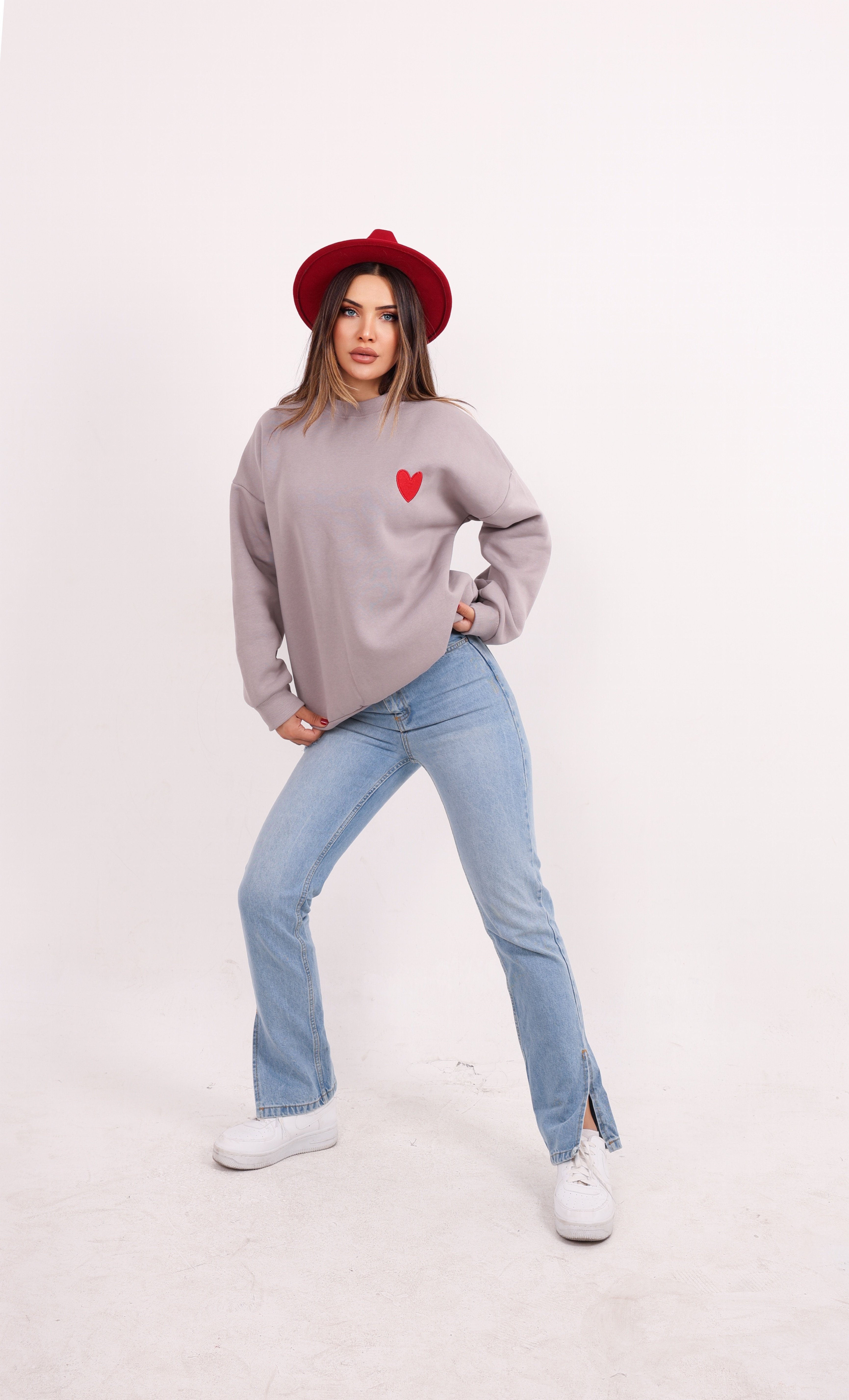 Kalp Detay Gri Sweatshirt