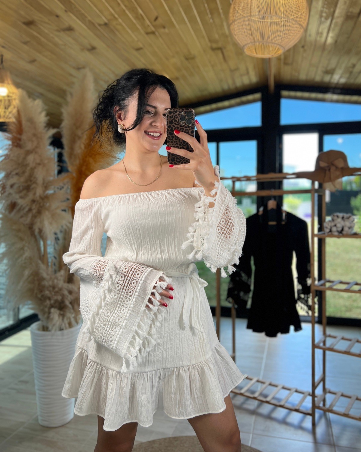 MADONNA YAKA PÜSKÜLLÜ ELBİSE 