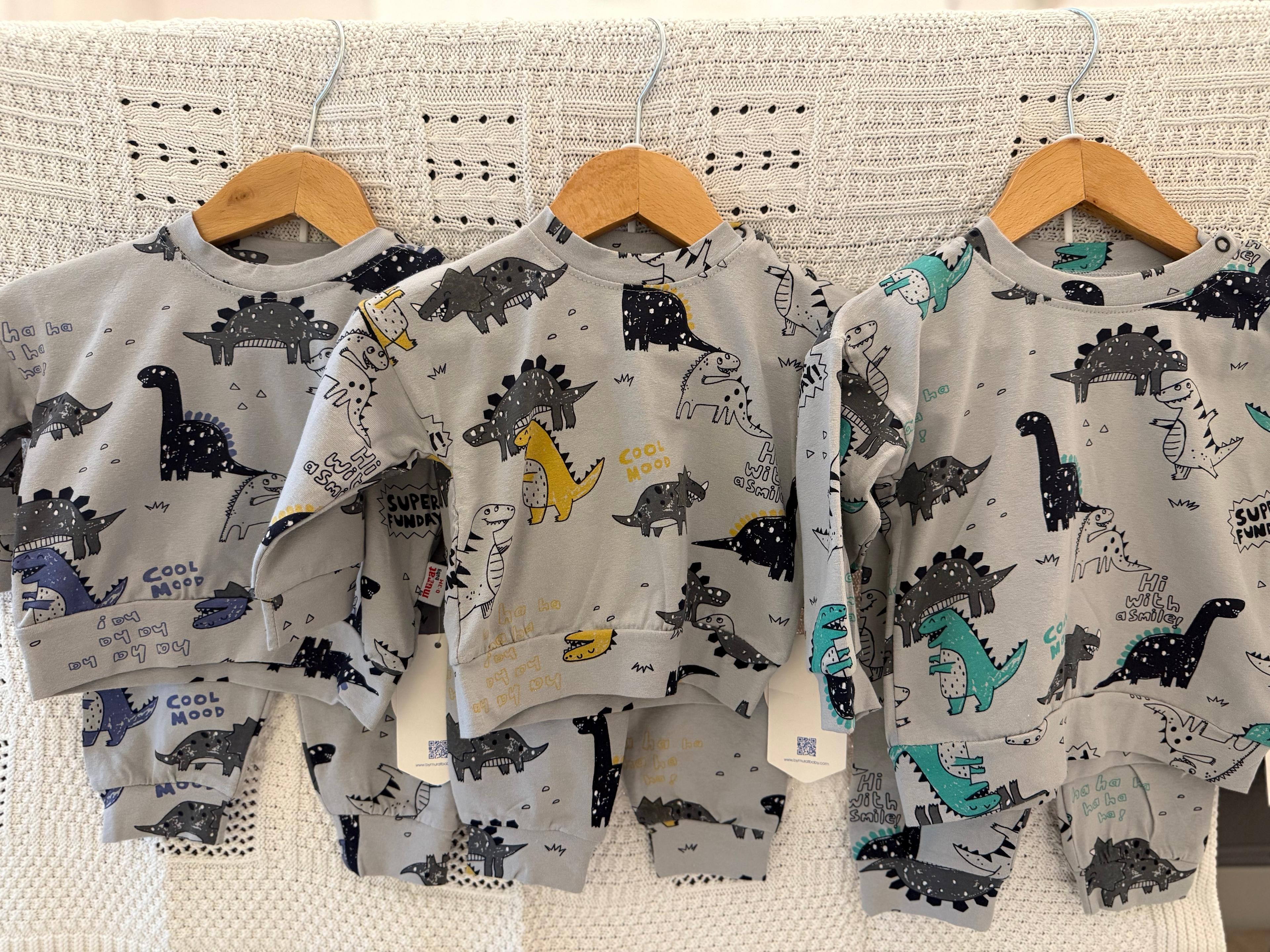 dinazor baskılı pijama takımı