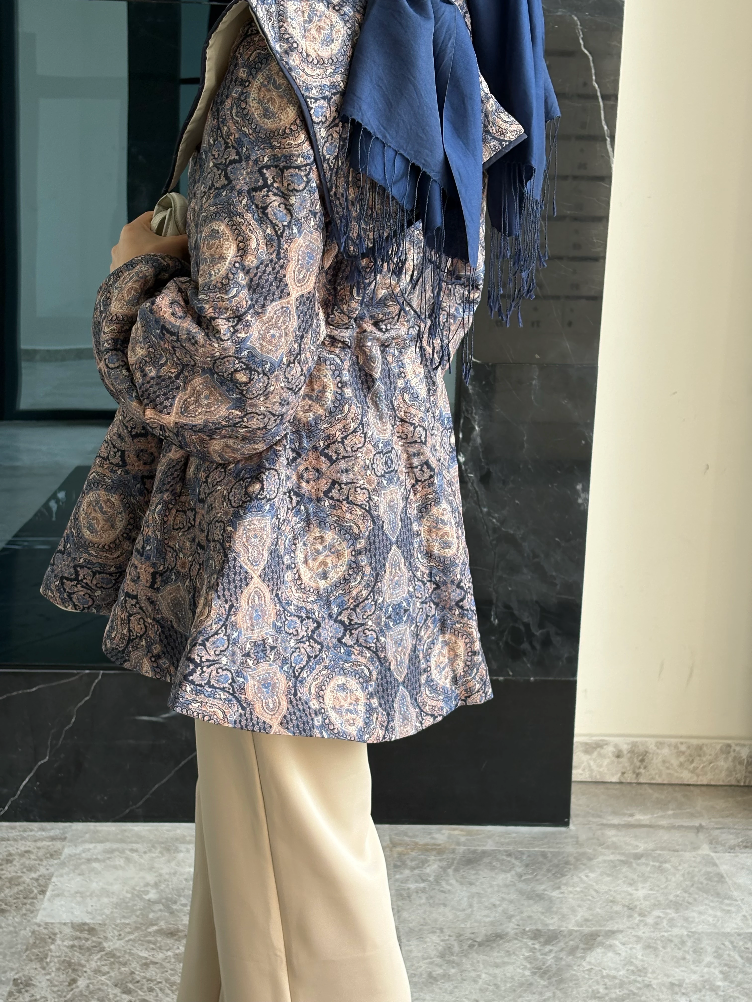 Velina Desenli Biyeli Mont