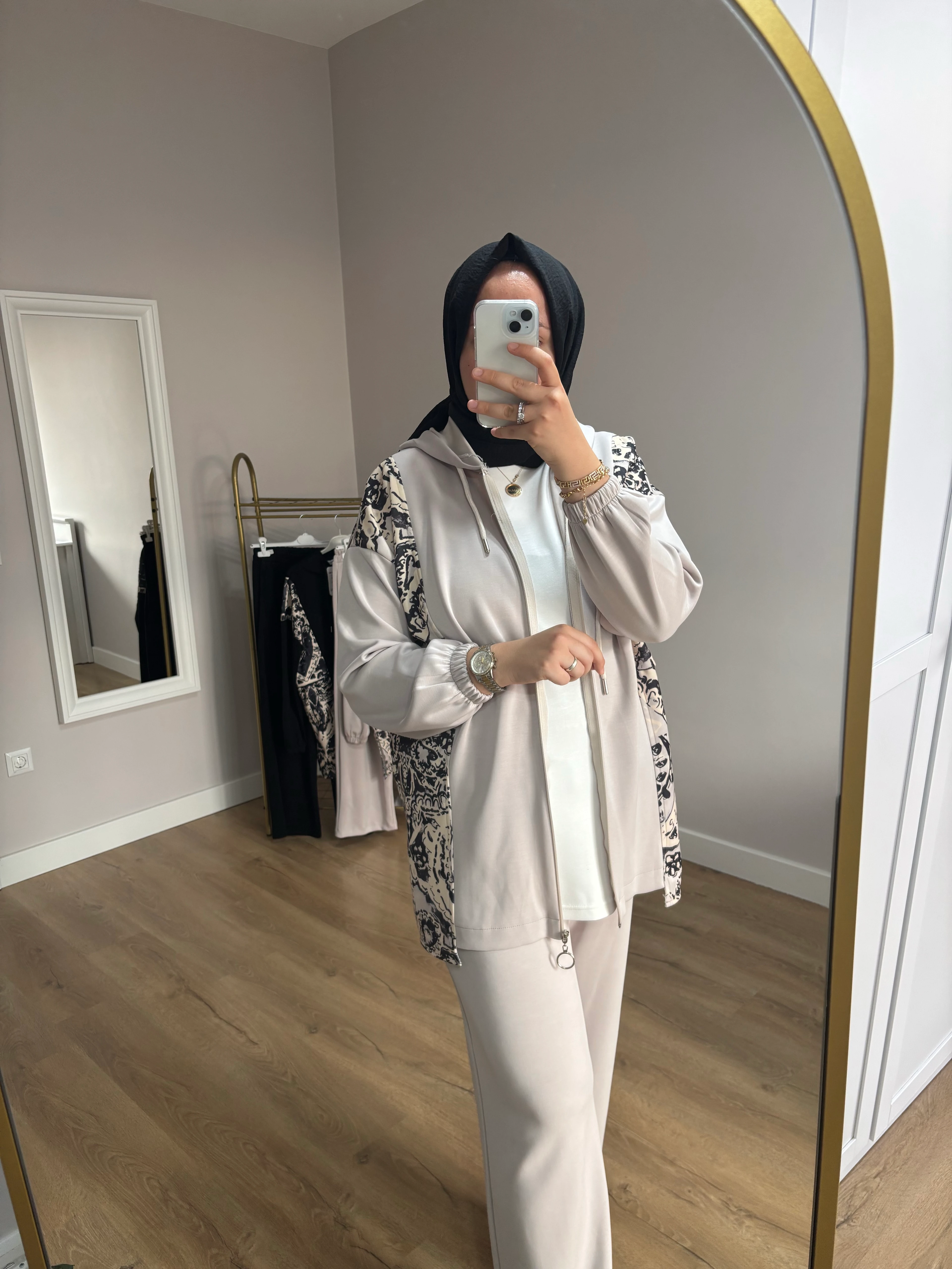 Desenli Oysho Takım- Krem