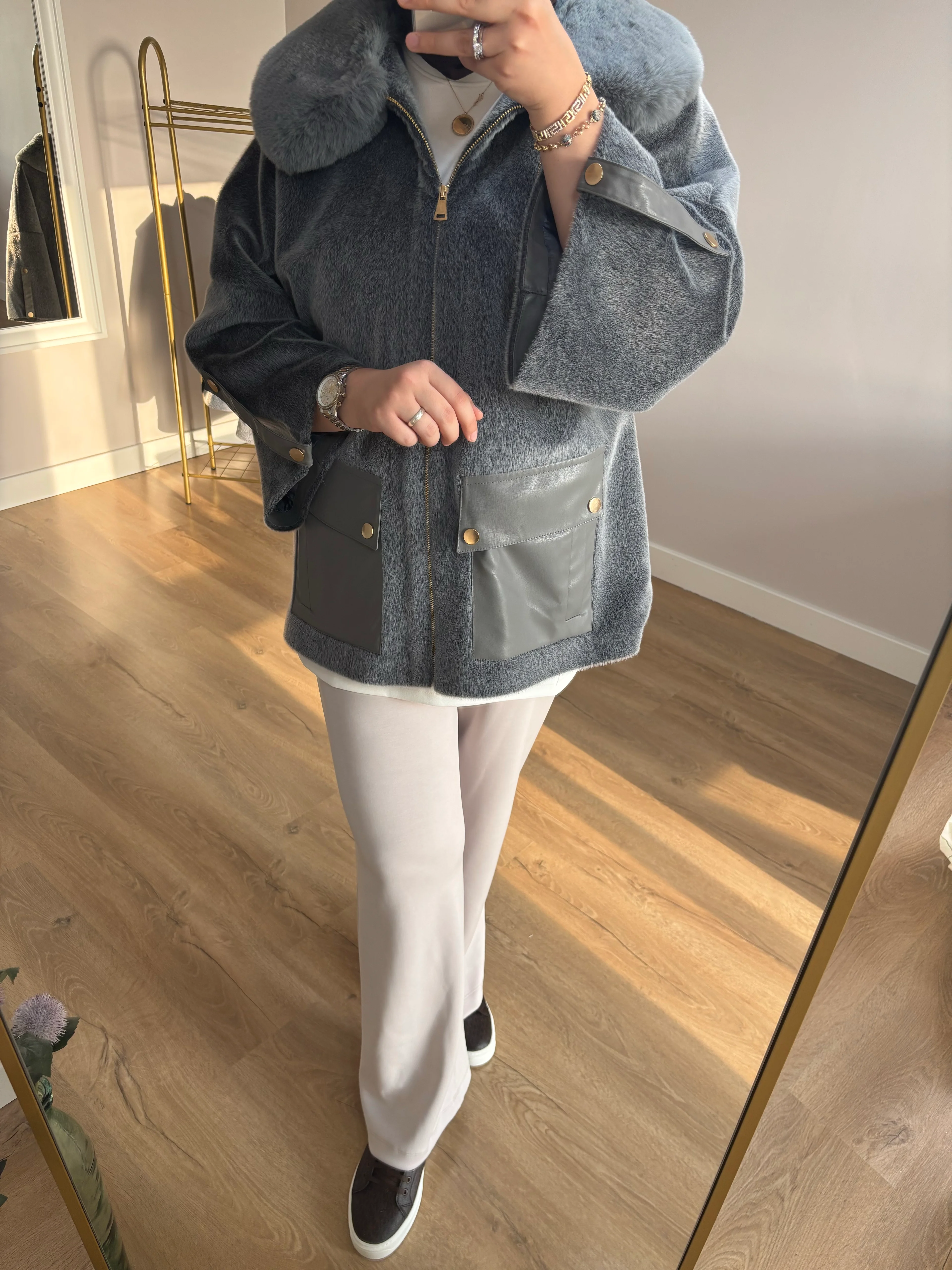 Kürk Detaylı Angora Kaban