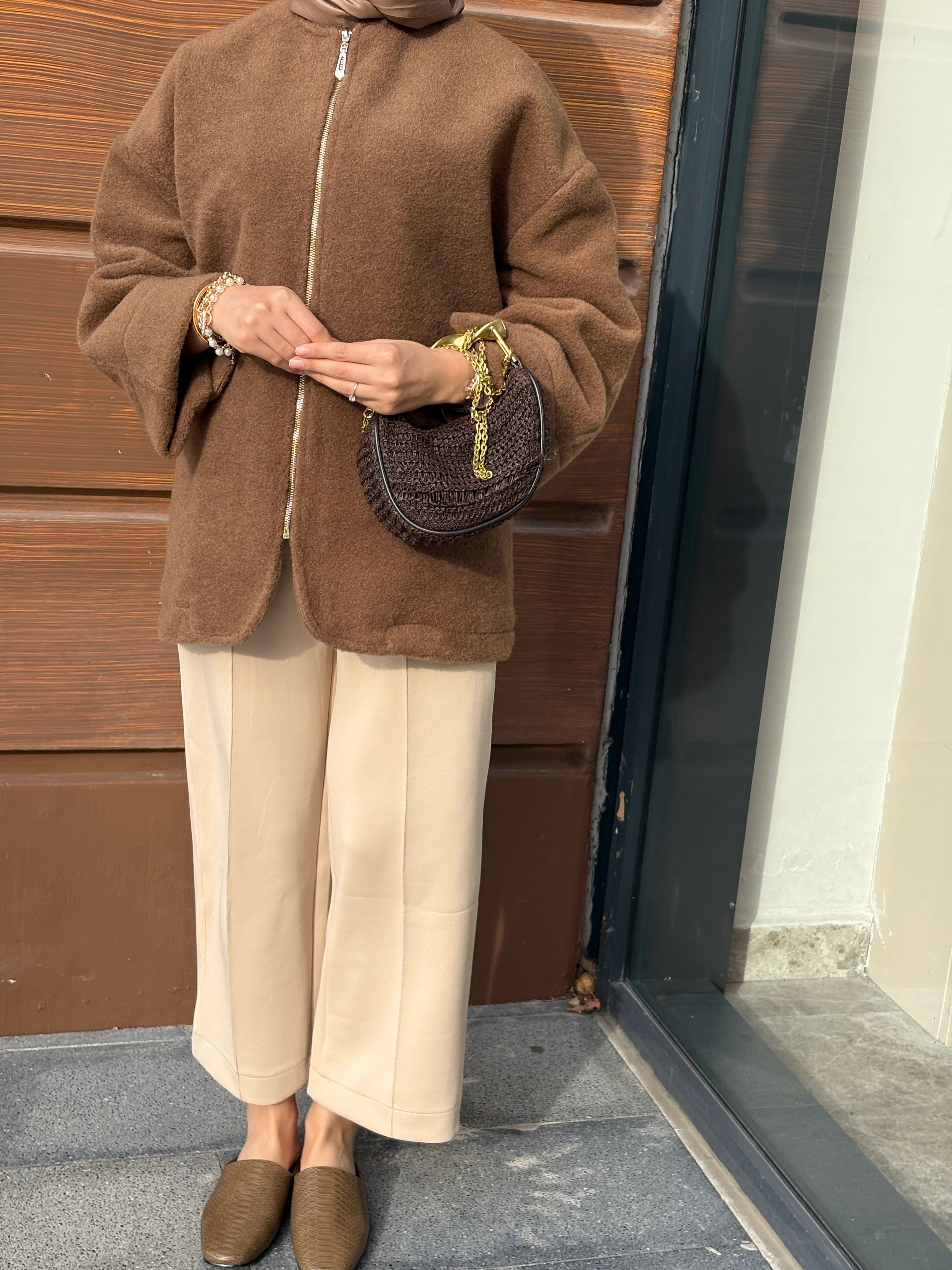 Aveline Cep Detaylı Kıvırcık Kaşe Ceket Kahve