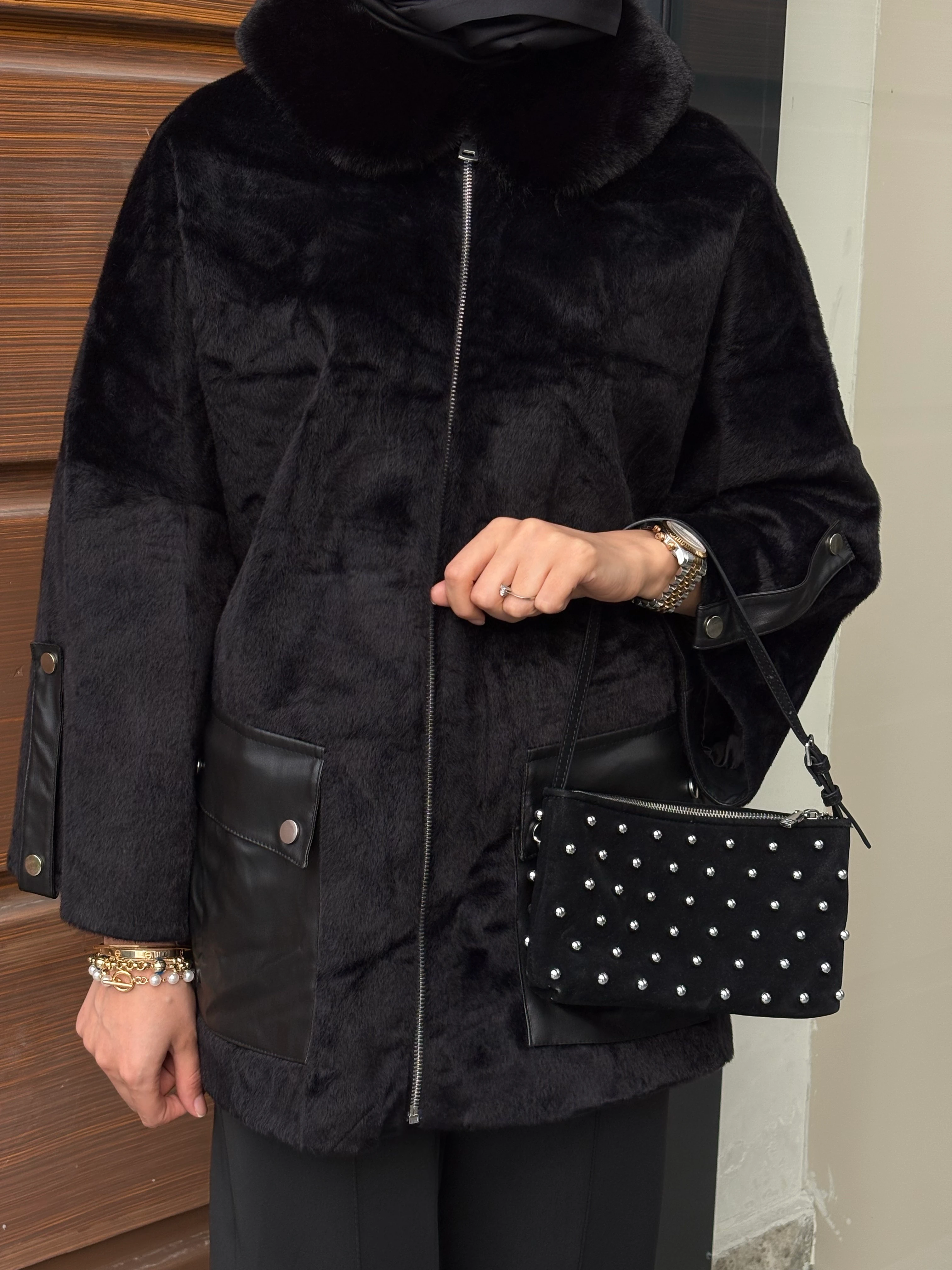 Kürk Detaylı Angora Kaban Siyah