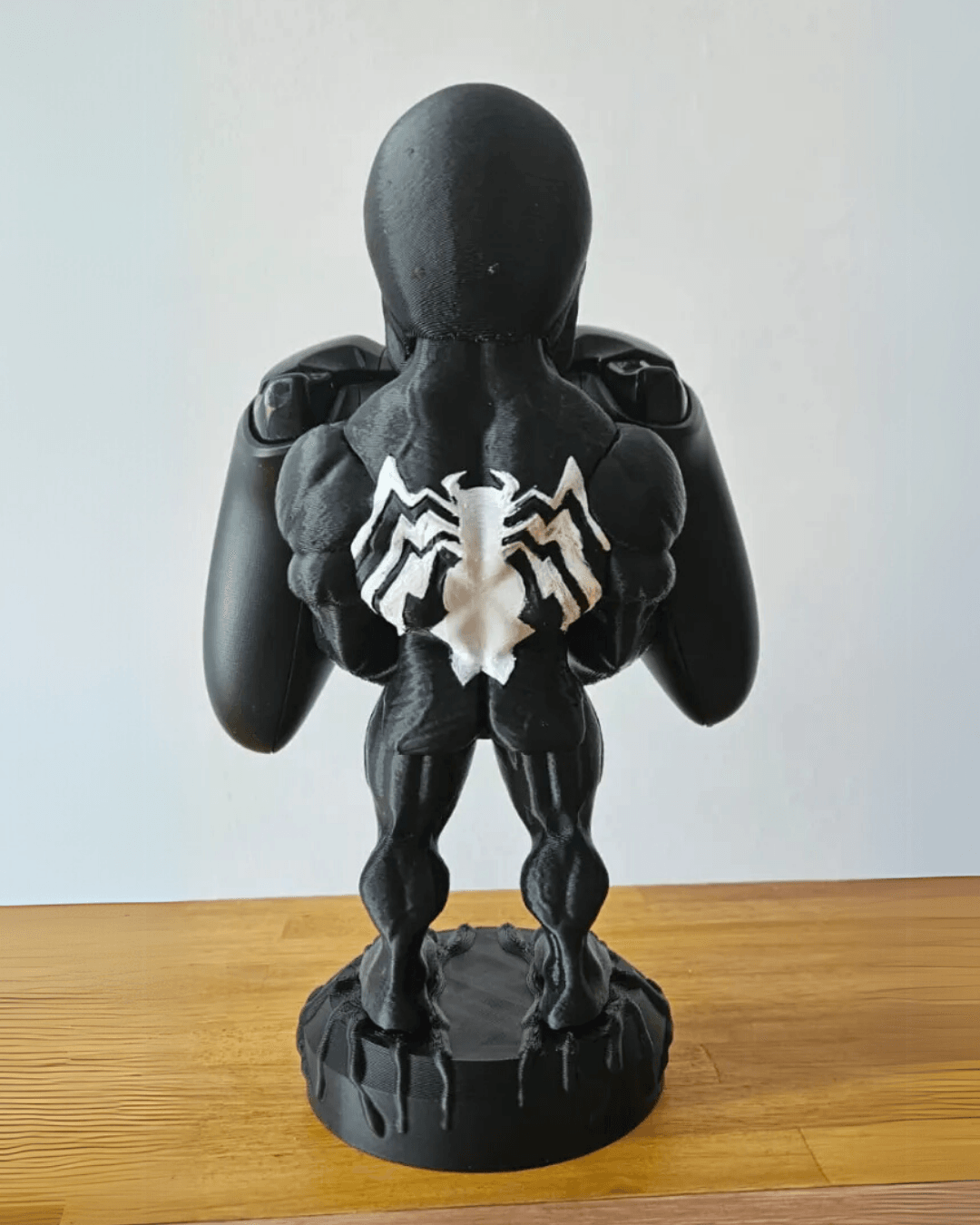 Venom Playstation Tutucu
