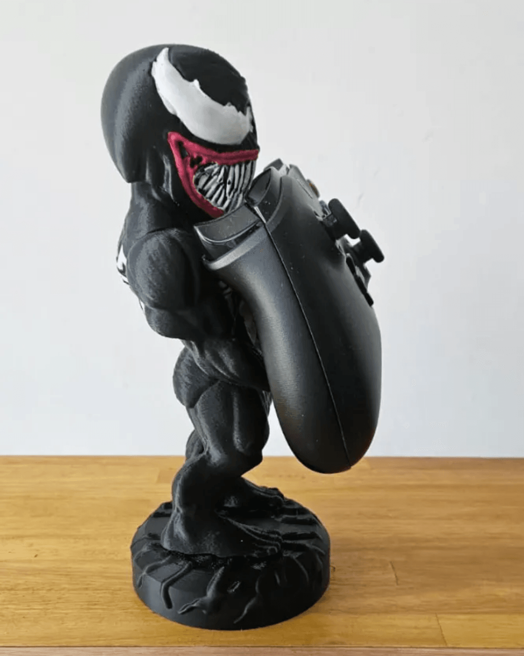 Venom Playstation Tutucu