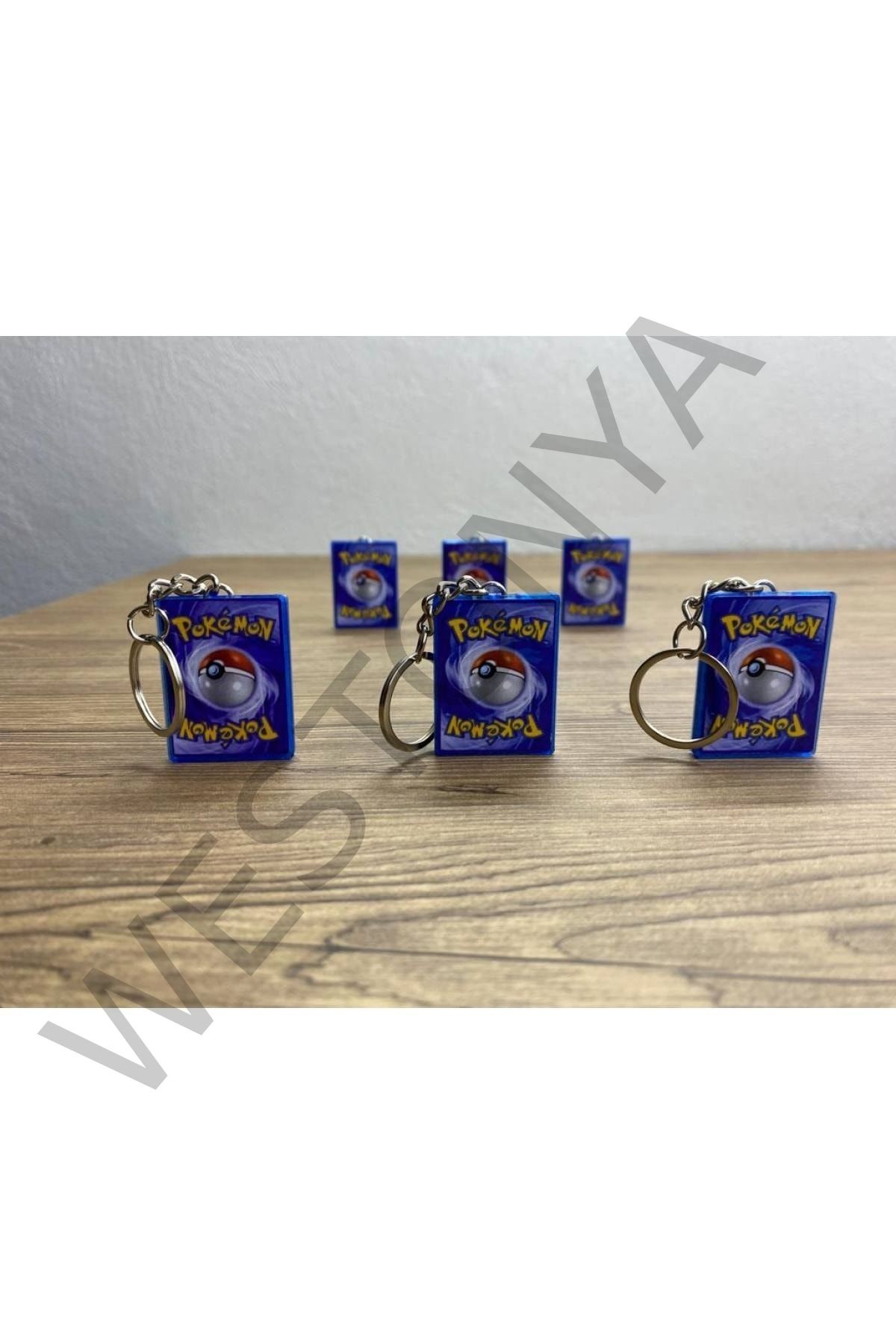Pokemon Kart Traıner Rocket Team  Minyatür Anahtarlık