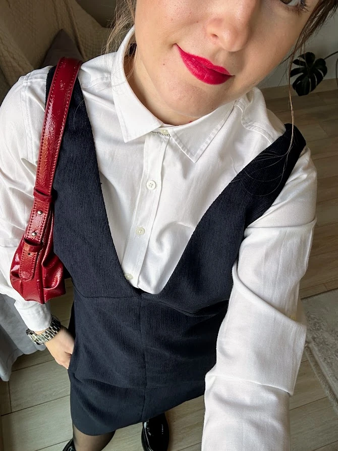 Lacivert Kadife Cepli V Yaka Elbise