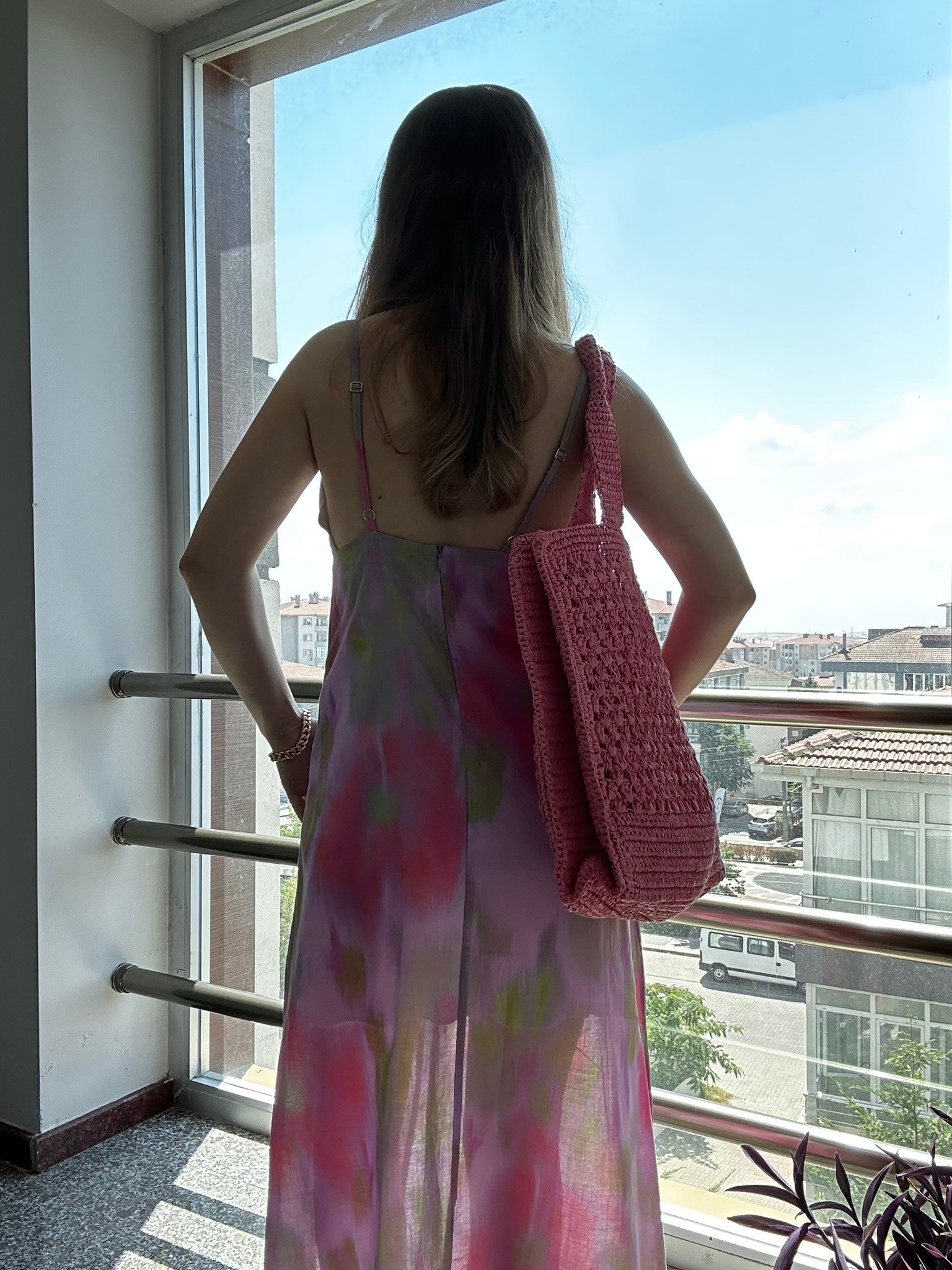 batik desenli astarlı ip askılı maxi boy keten elbise