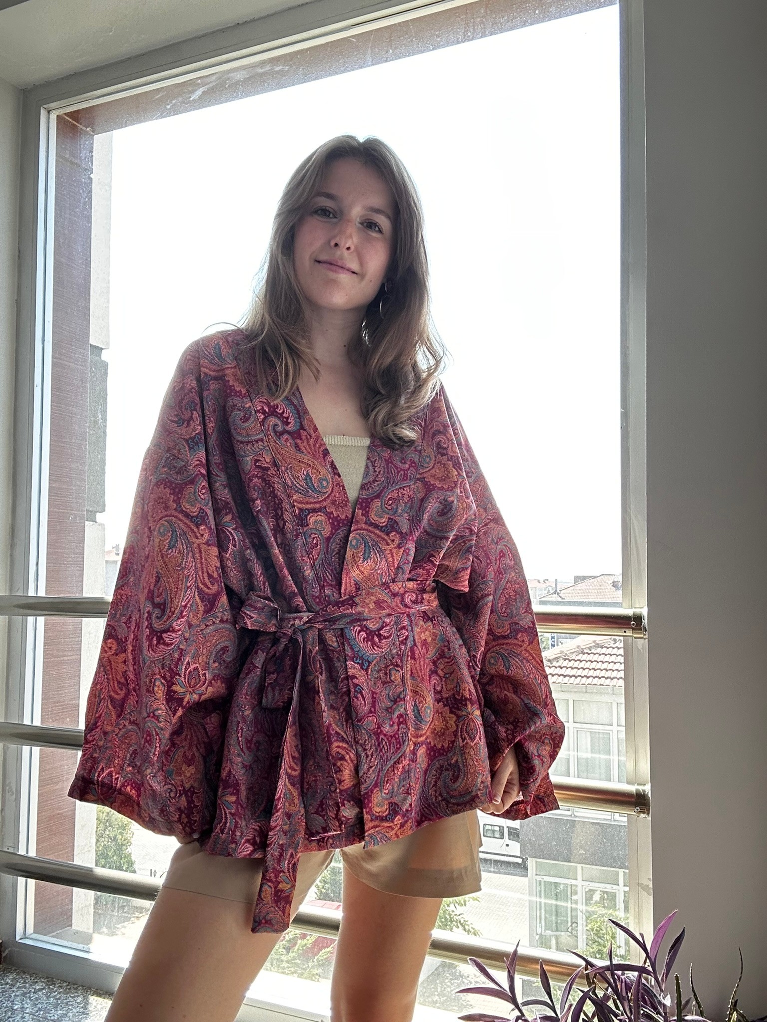 etnik desenli kuşaklı kısa kimono