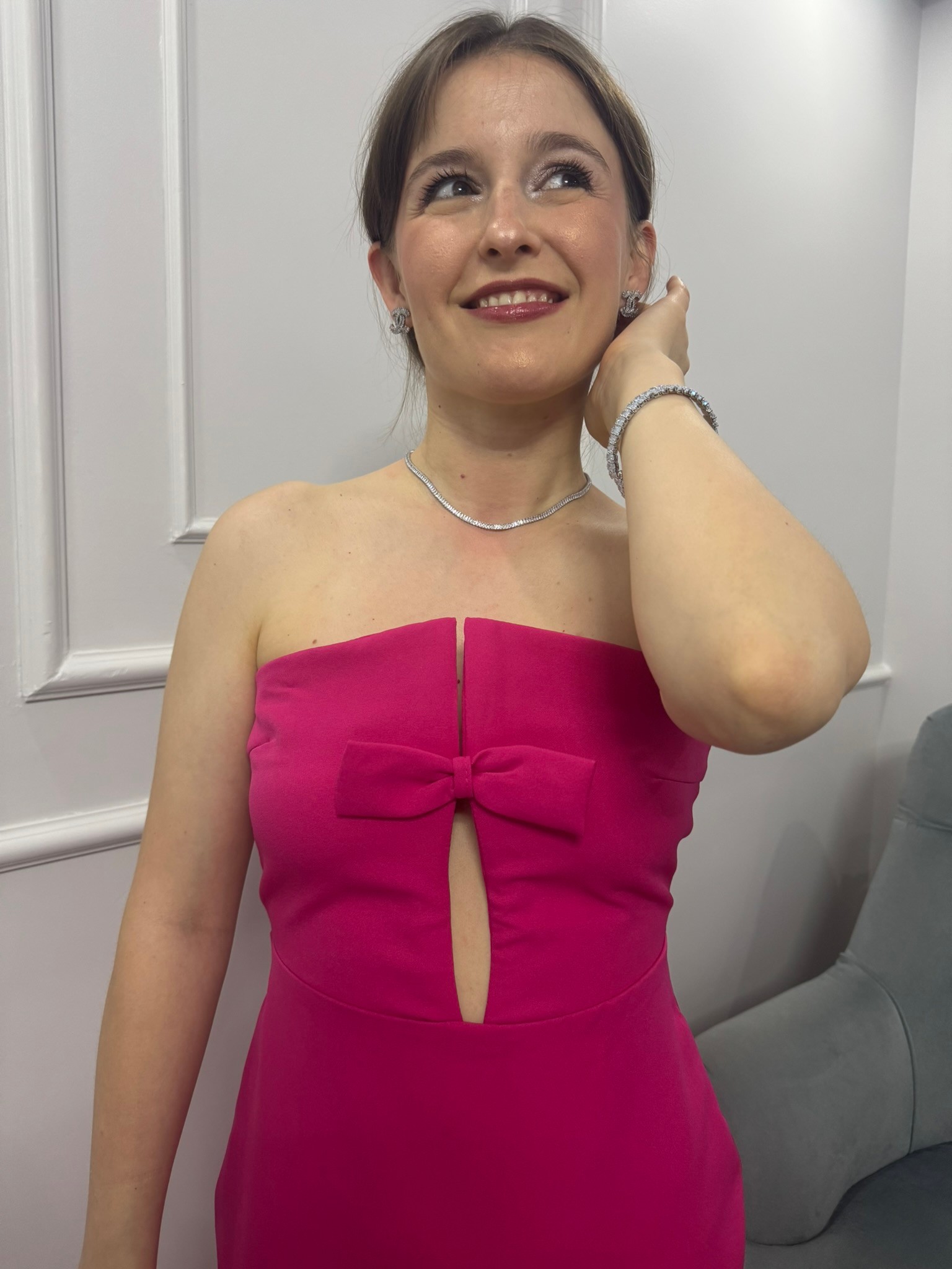 kurdele detaylı straplez gece kıyafeti