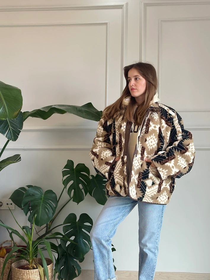 Çift Taraflı Etnik Desenli Kapitone Mont